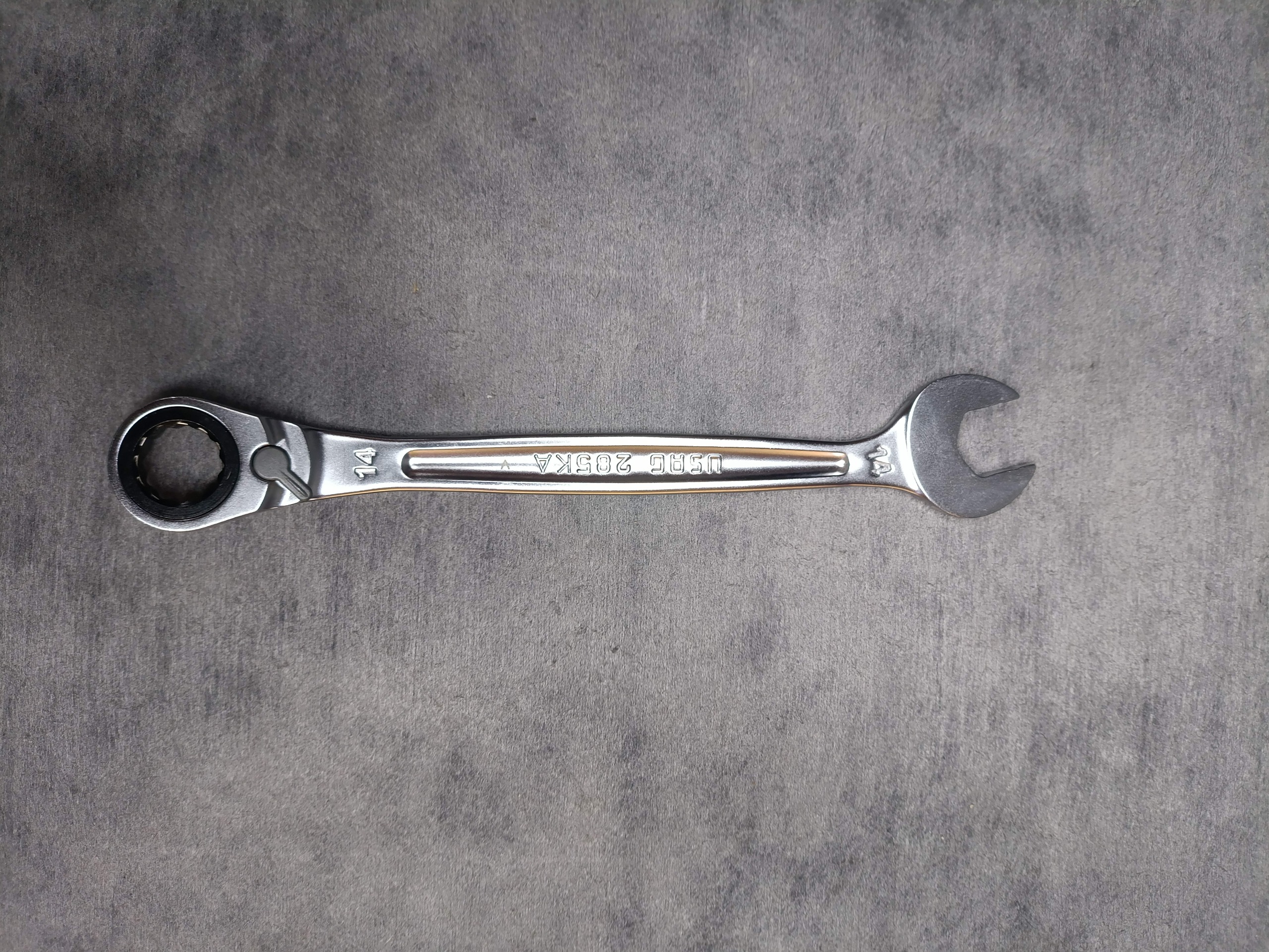 آچار یکسر جغجغه ضامندار 14میلیمترusagایتالیا