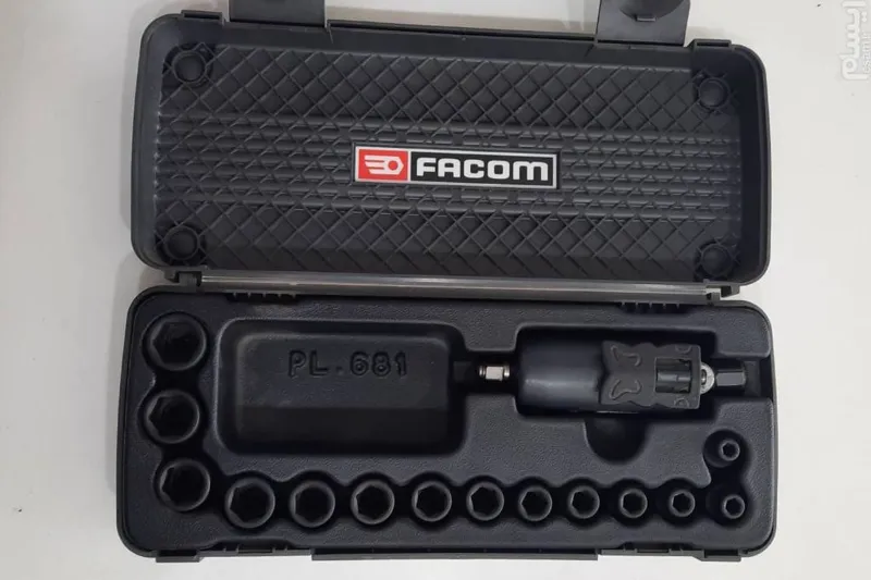 بکس بادی 3/8 مستقیم  facom