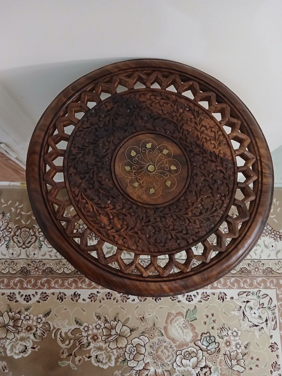 میز تمام چوب گرامافون