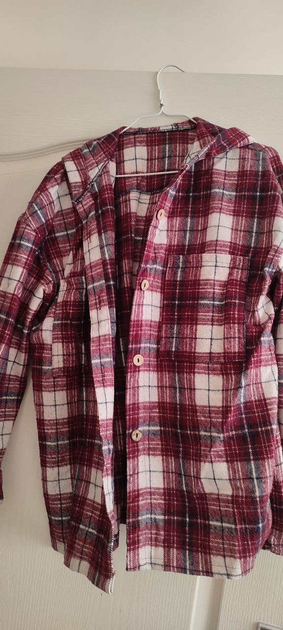 مانتو پشمی چهارخونه کلاهدار