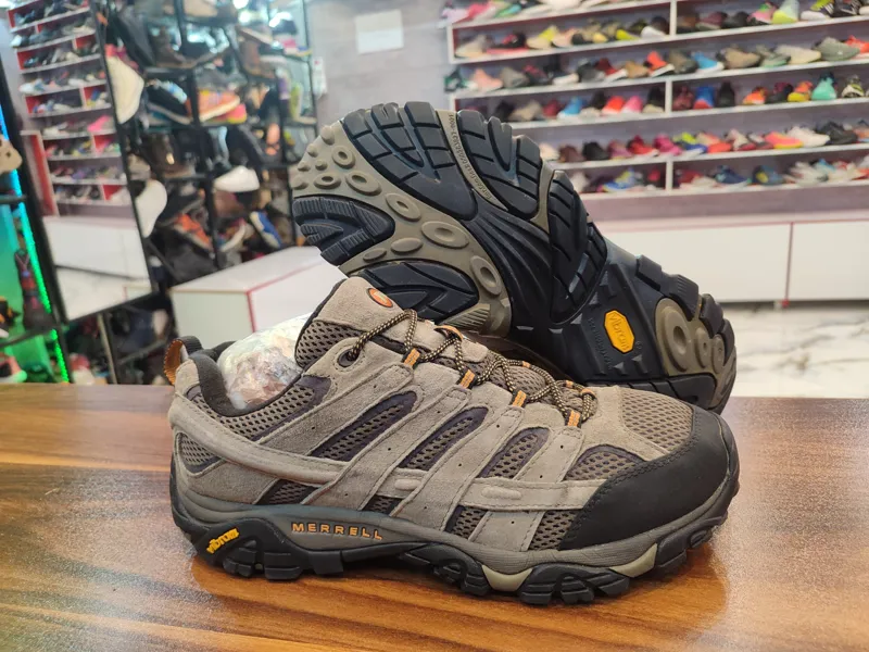 کتونی اورجینال مرل