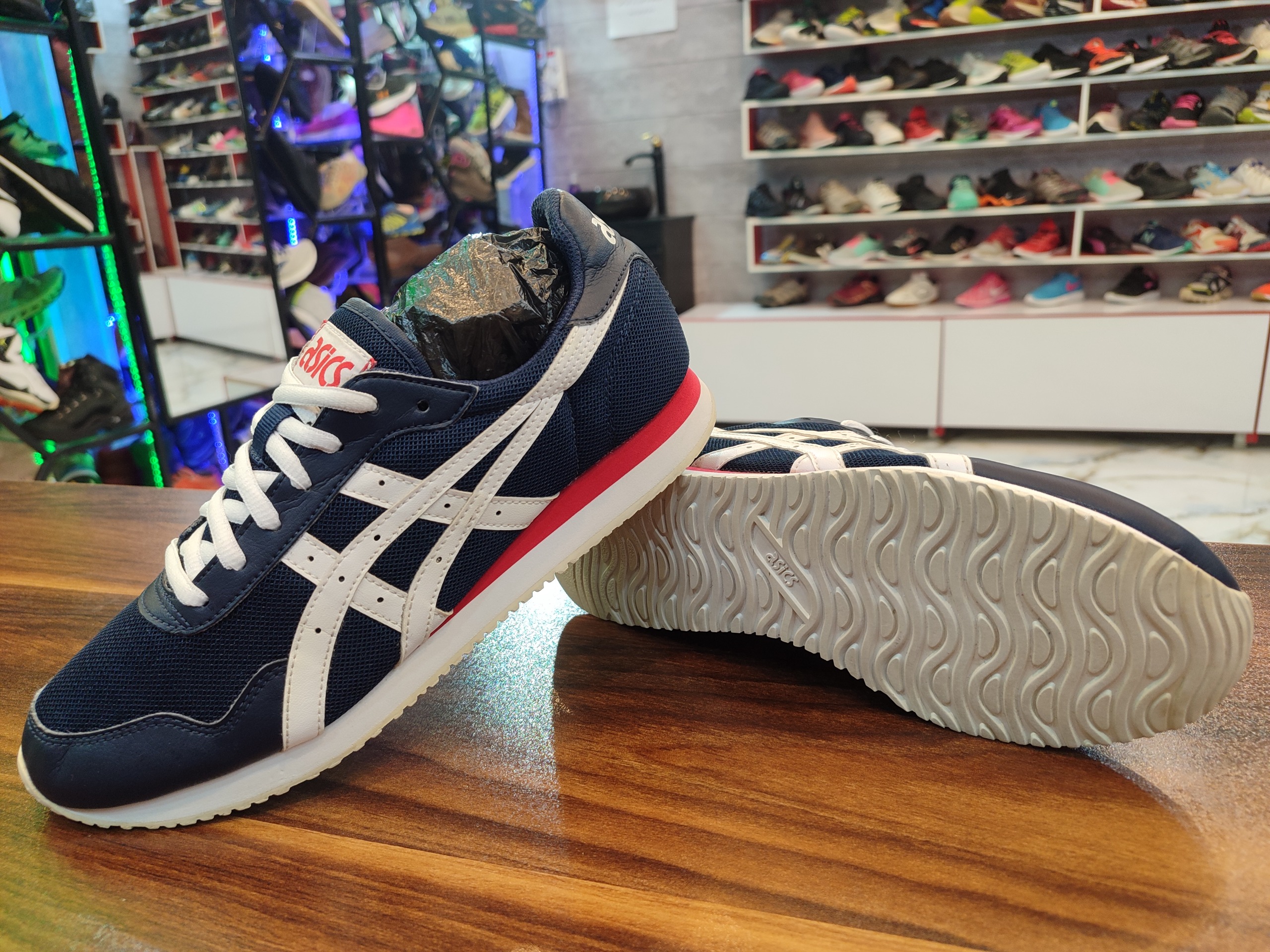 کتونی اورجینال آسیکس