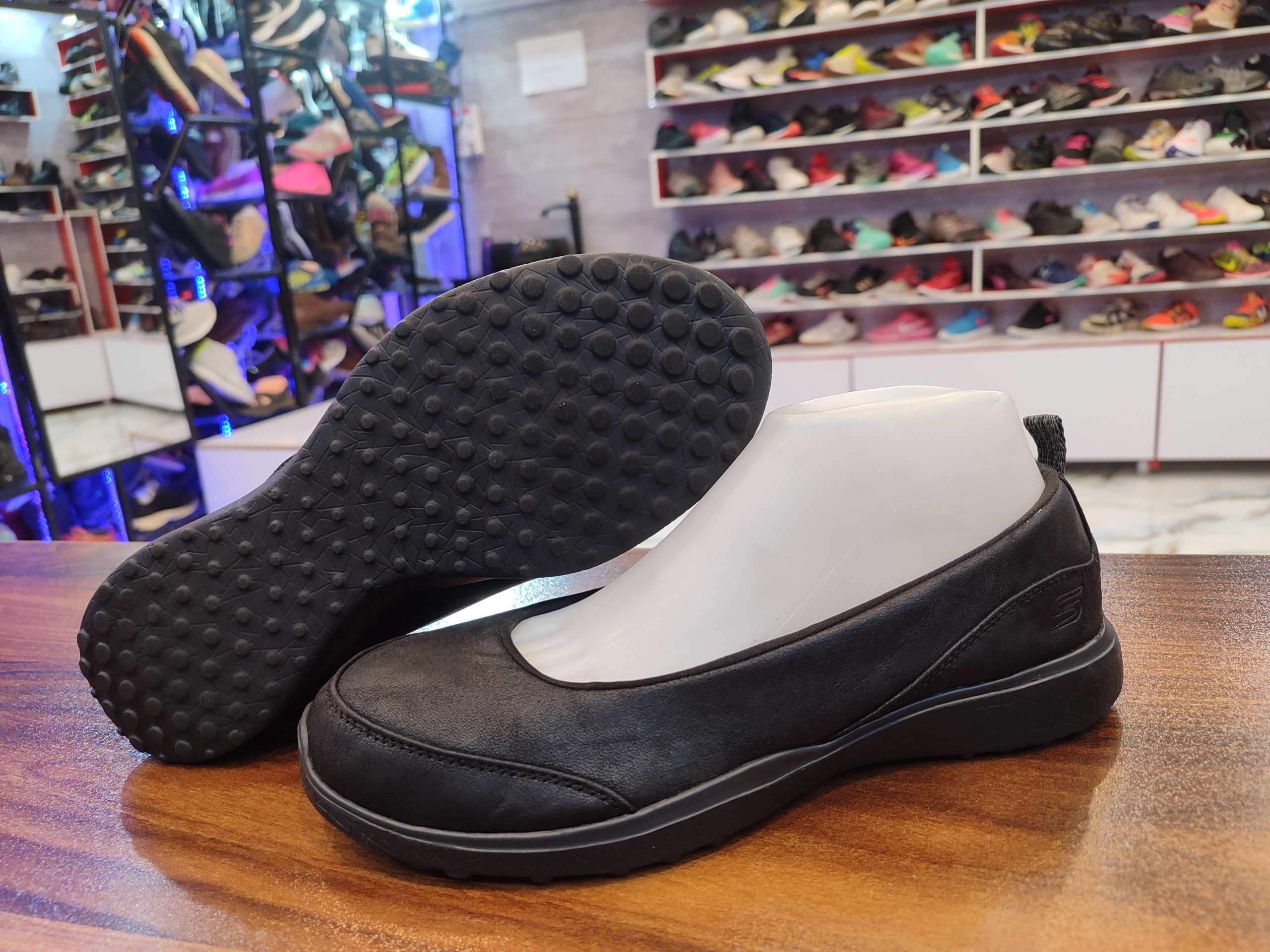 کتونی اورجینال اسکیچرز