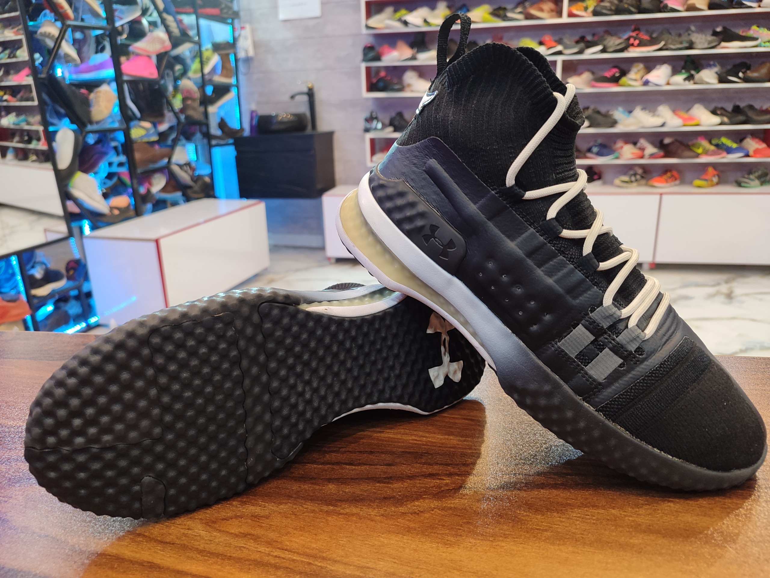 کتونی اورجینال آندرارمور