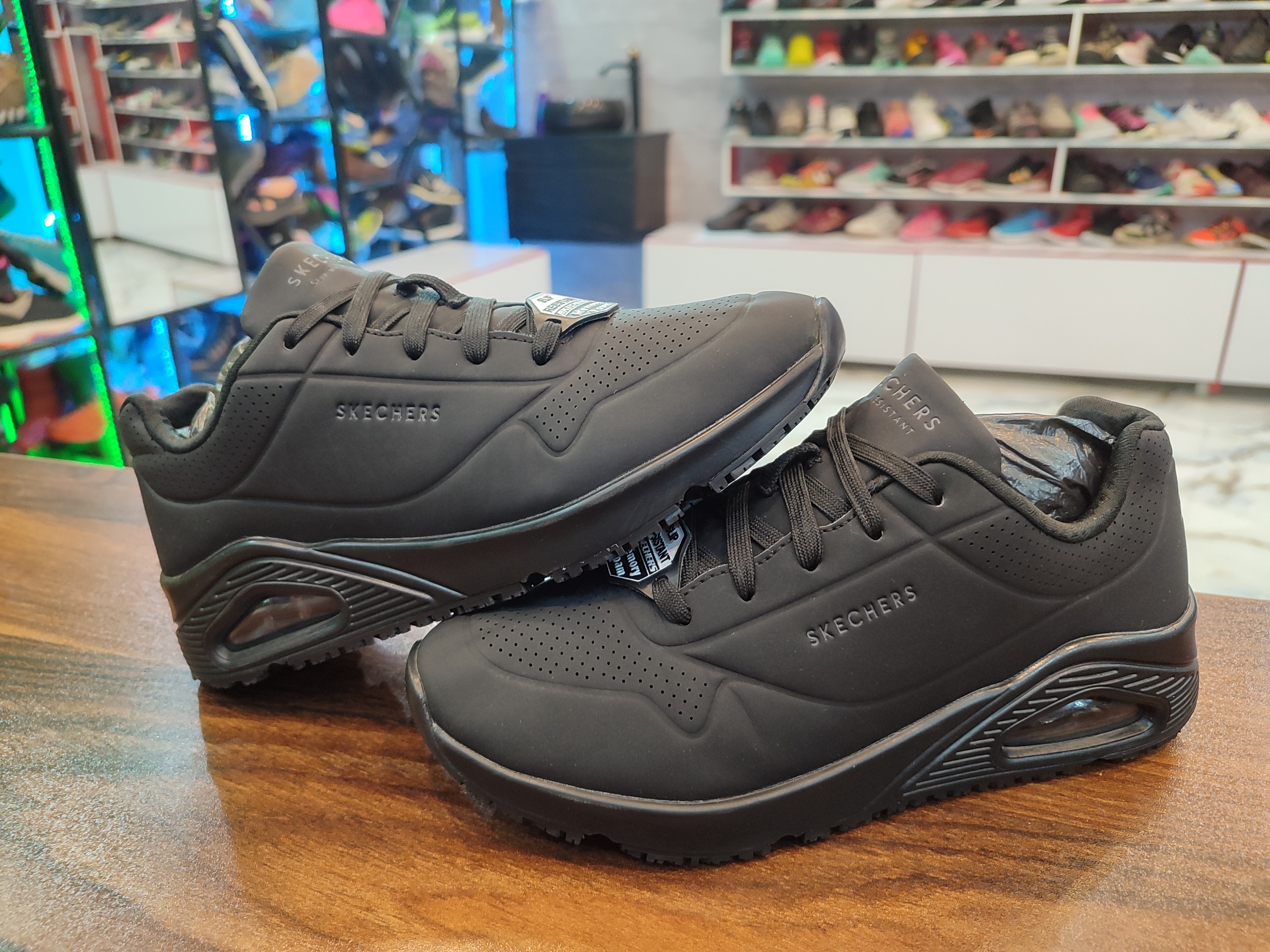 کتونی اورجینال اسکیچرز