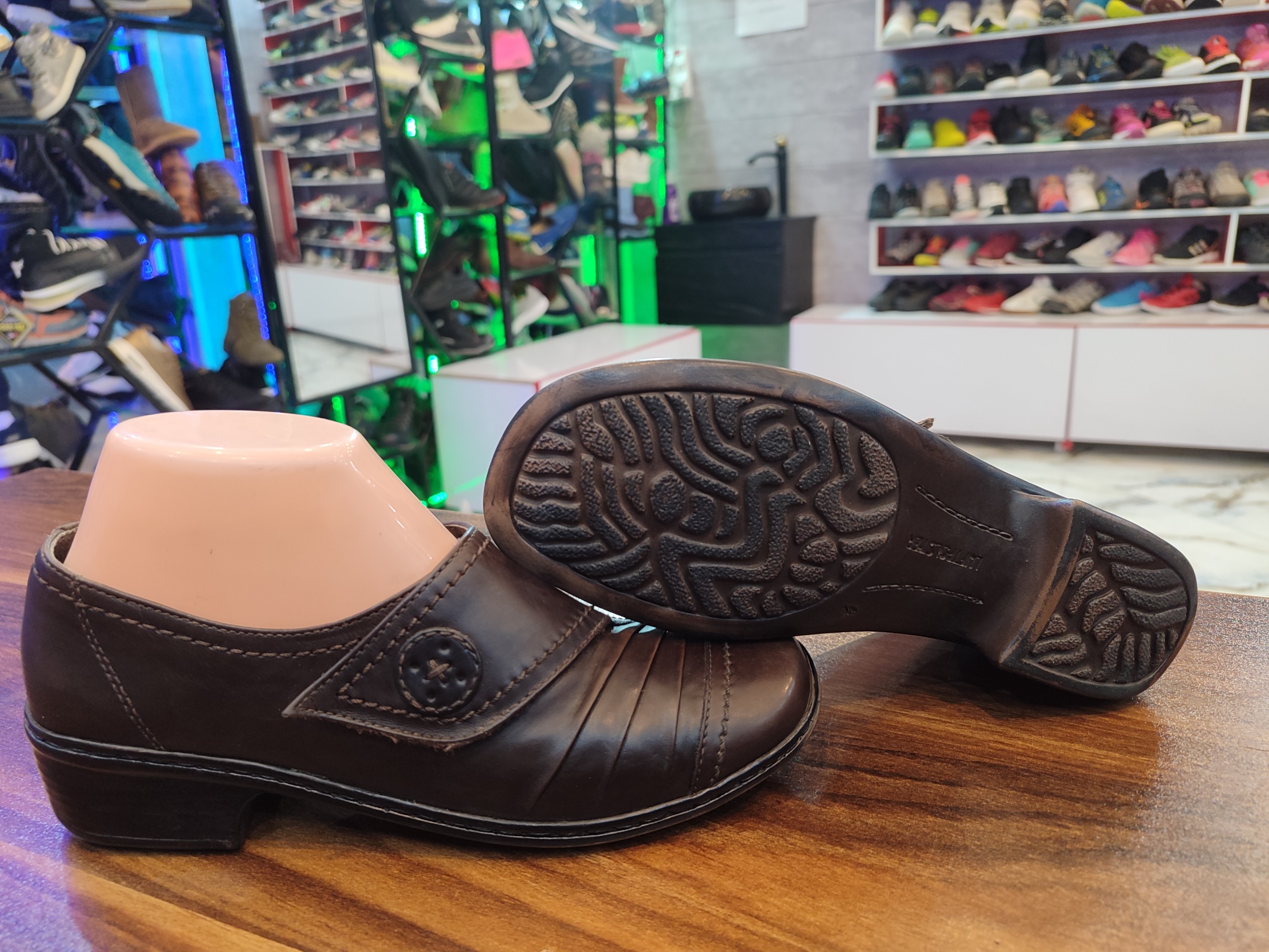 کالج اورجینال آلمانی