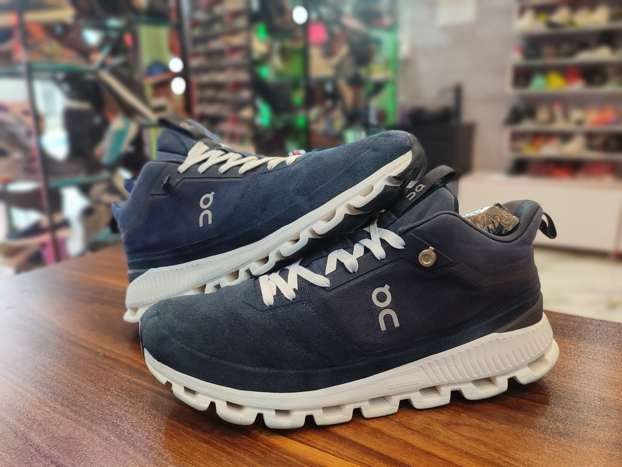 کتونی اورجینال کیوسی