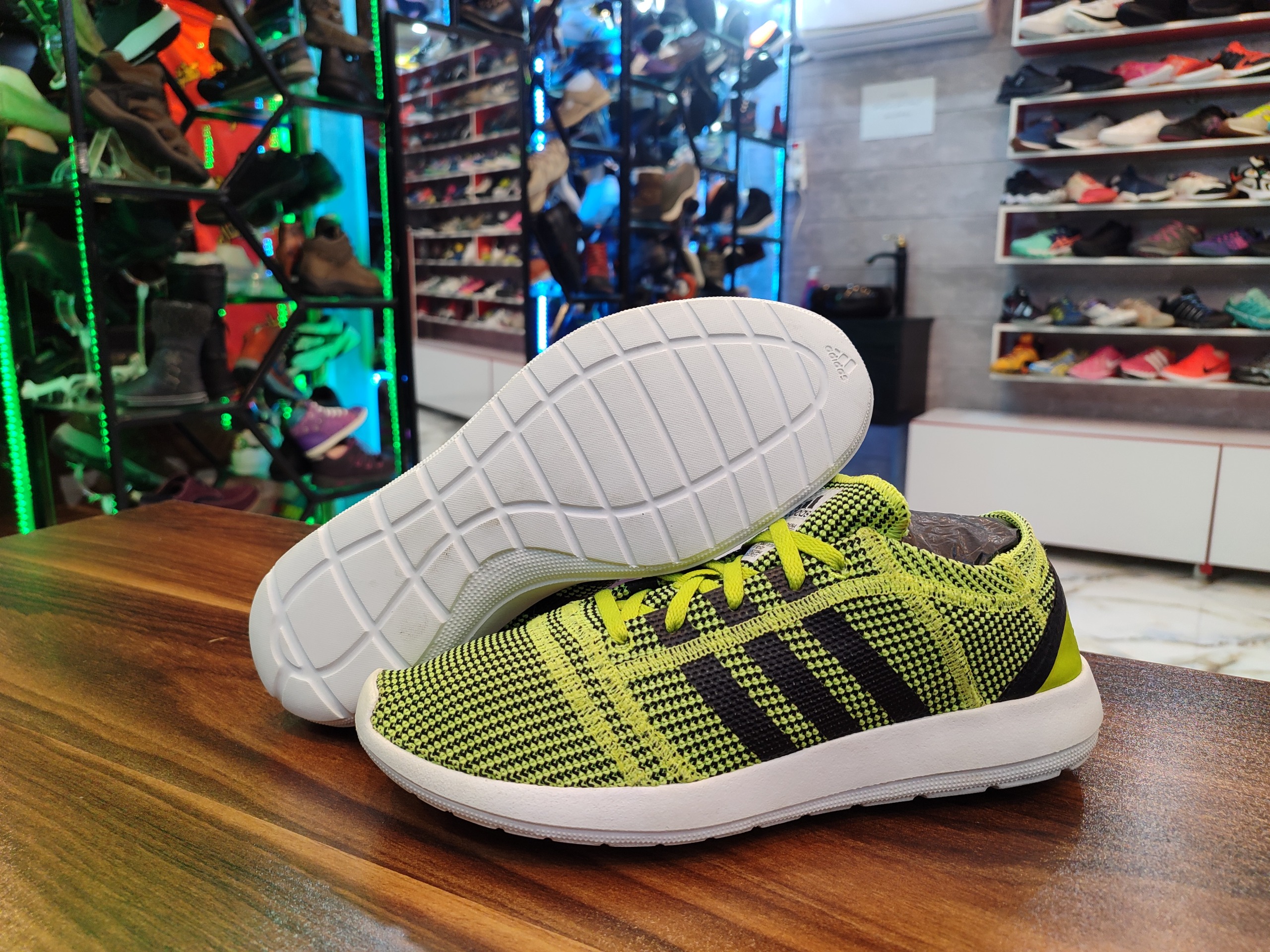 کتونی اورجینال آدیداس