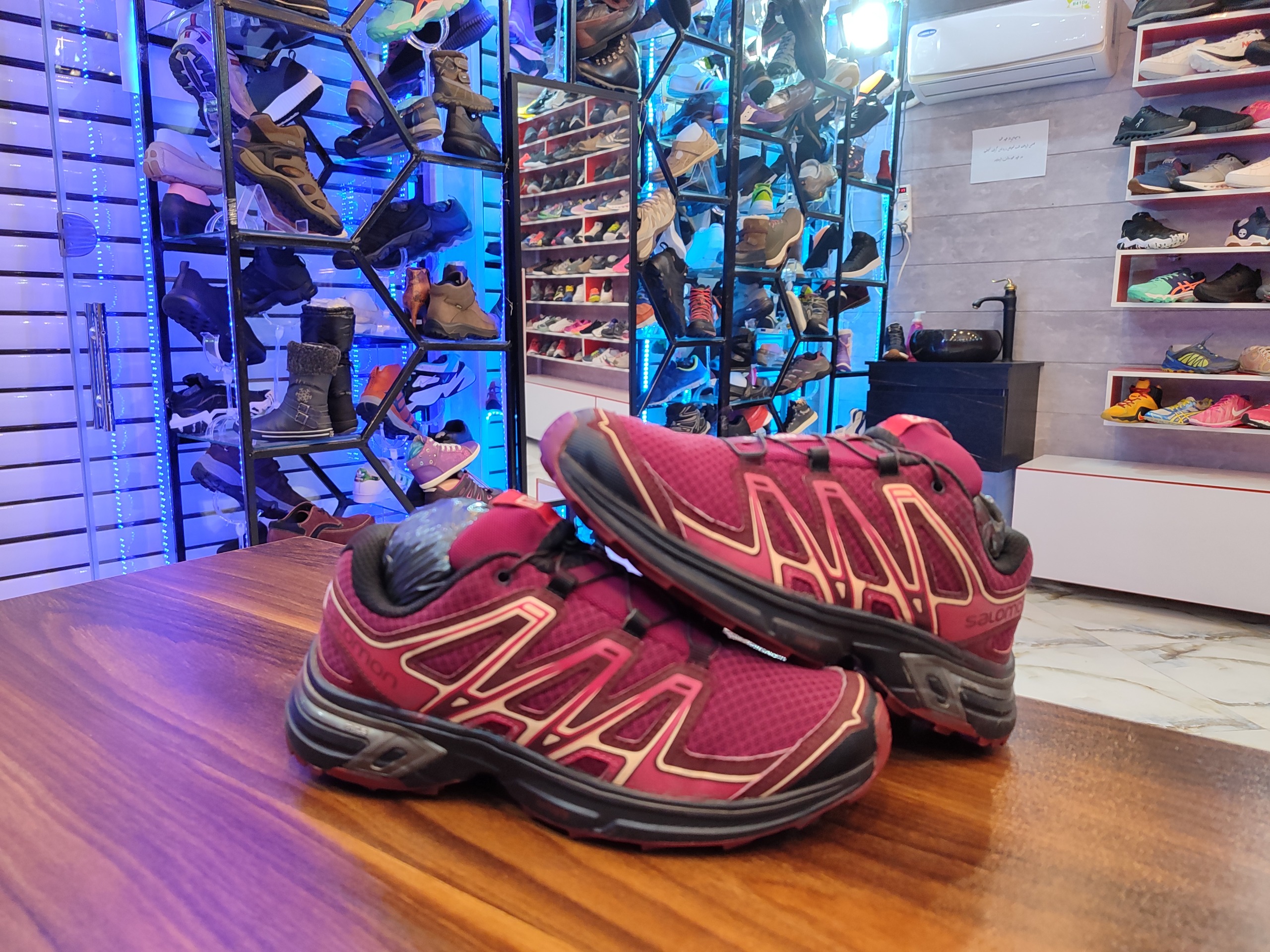 کتونی اورجینال سالمون