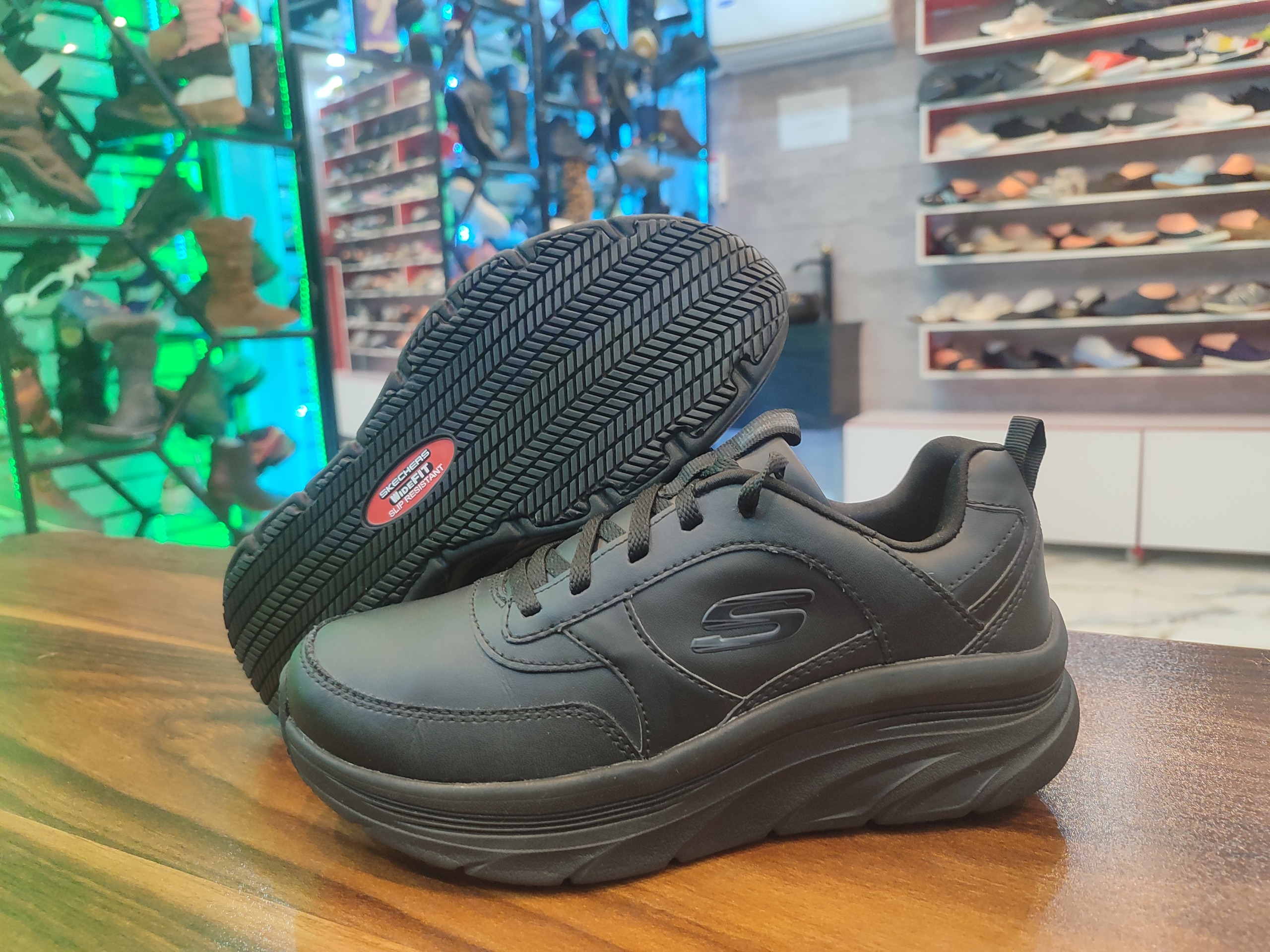 کتونی اورجینال اسکیچرز