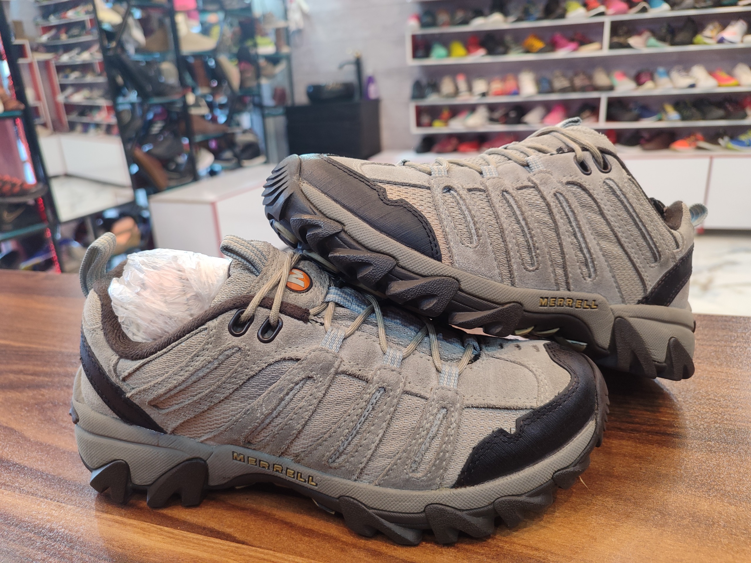 کتونی اورجینال مرل