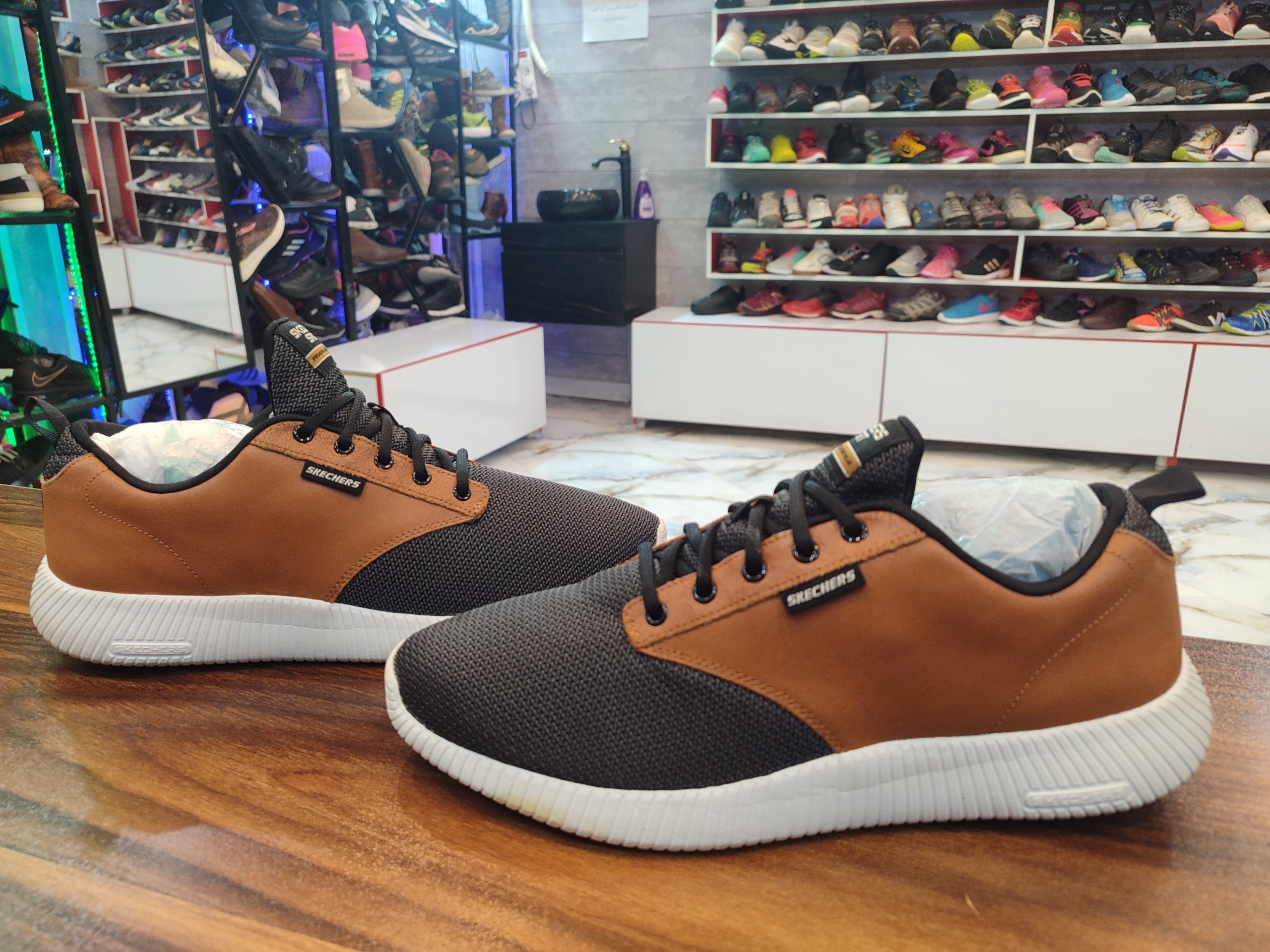 کتونی اورجینال اسکیچرز