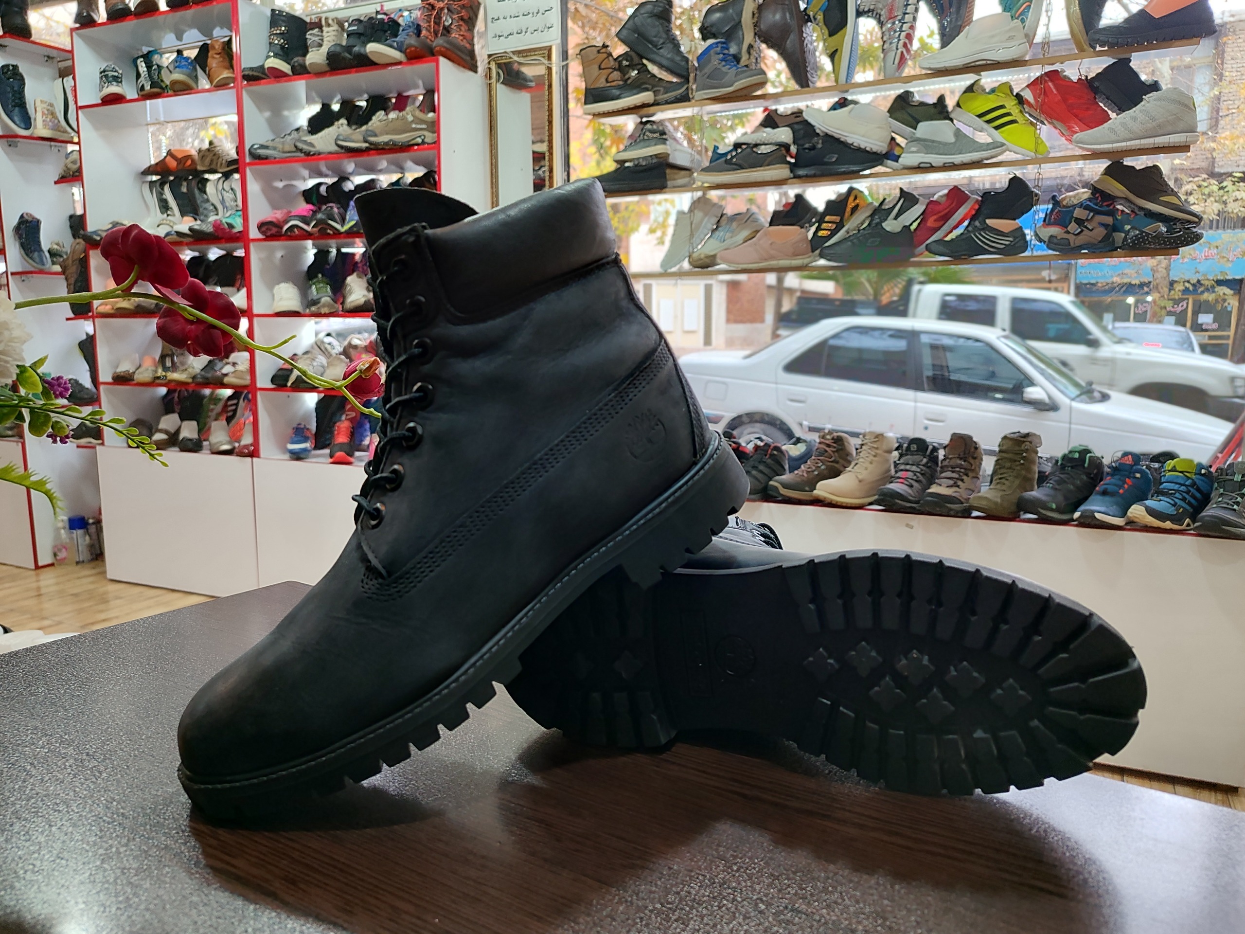 بوت اورجینال Geox