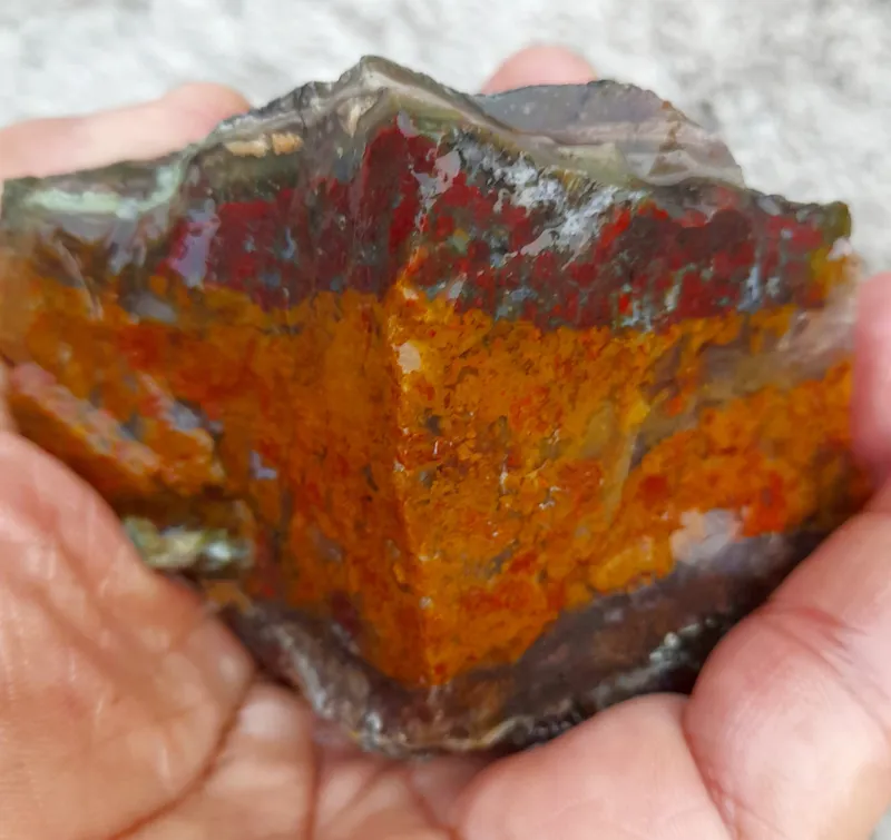 سنگ راف طبیعی عقیق شجر