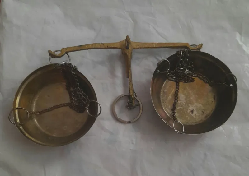 ترازوی زرگری برنجی قدیمی