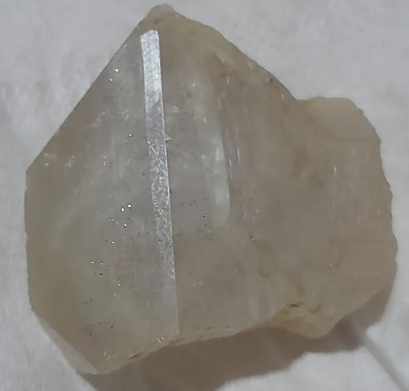 سنگ راف کوارتز چند ظلعی وزن 55 گرم