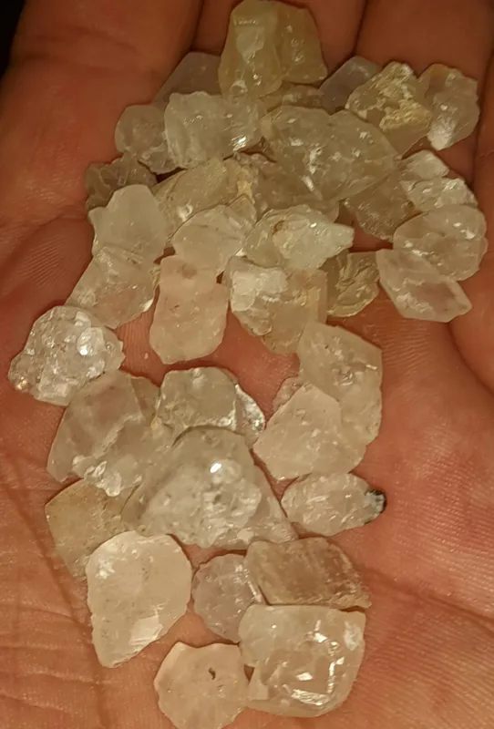 40 گرم سنگ راف الماس هرکیمر