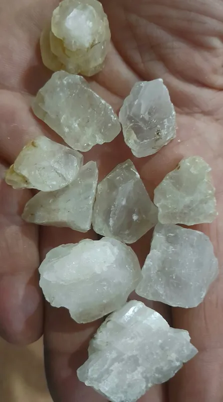 پک 100 گرم سنگهای راف طبیعی کوارتز
