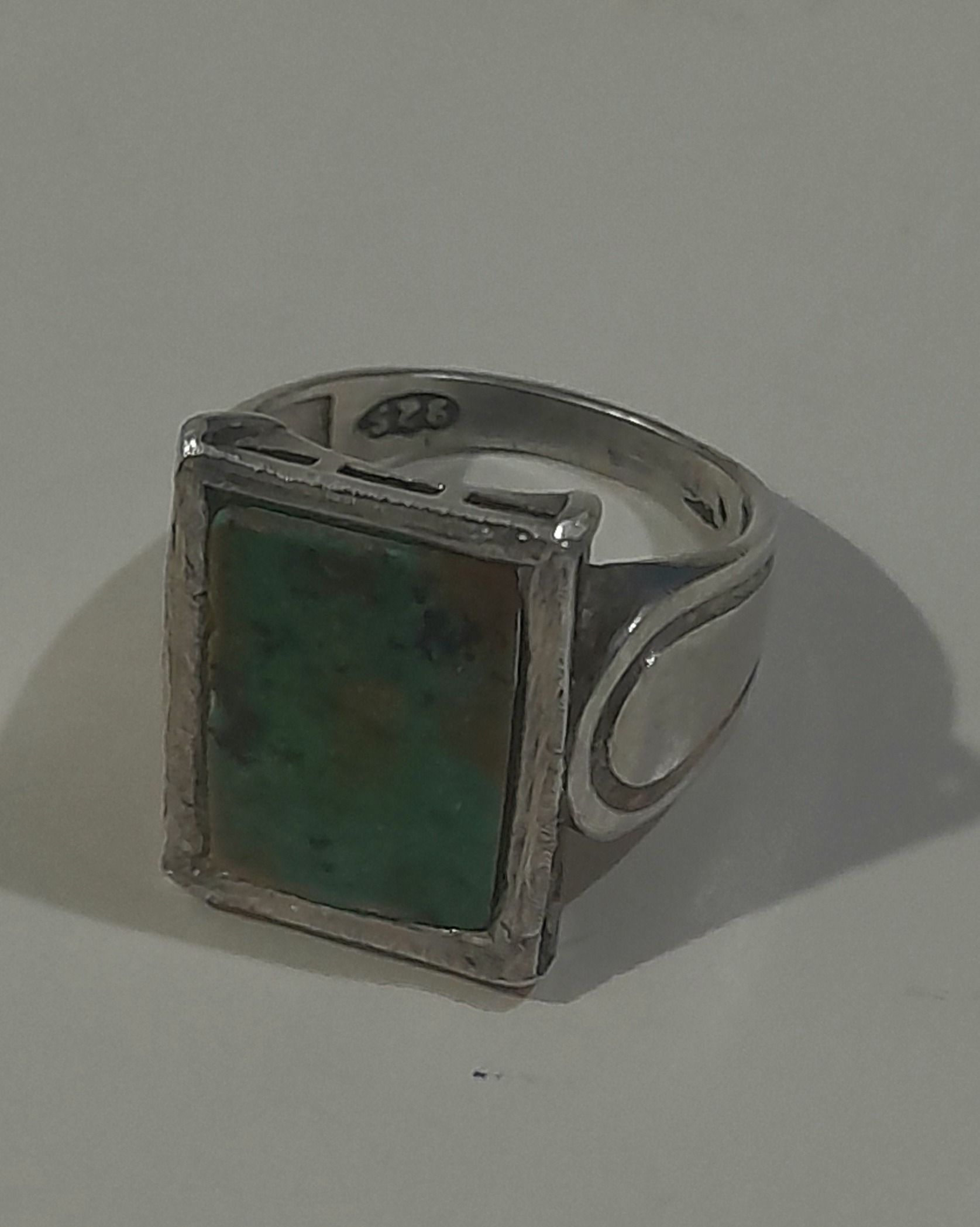 انگشتر نقره 925 با نگین فیروزه نیشابور