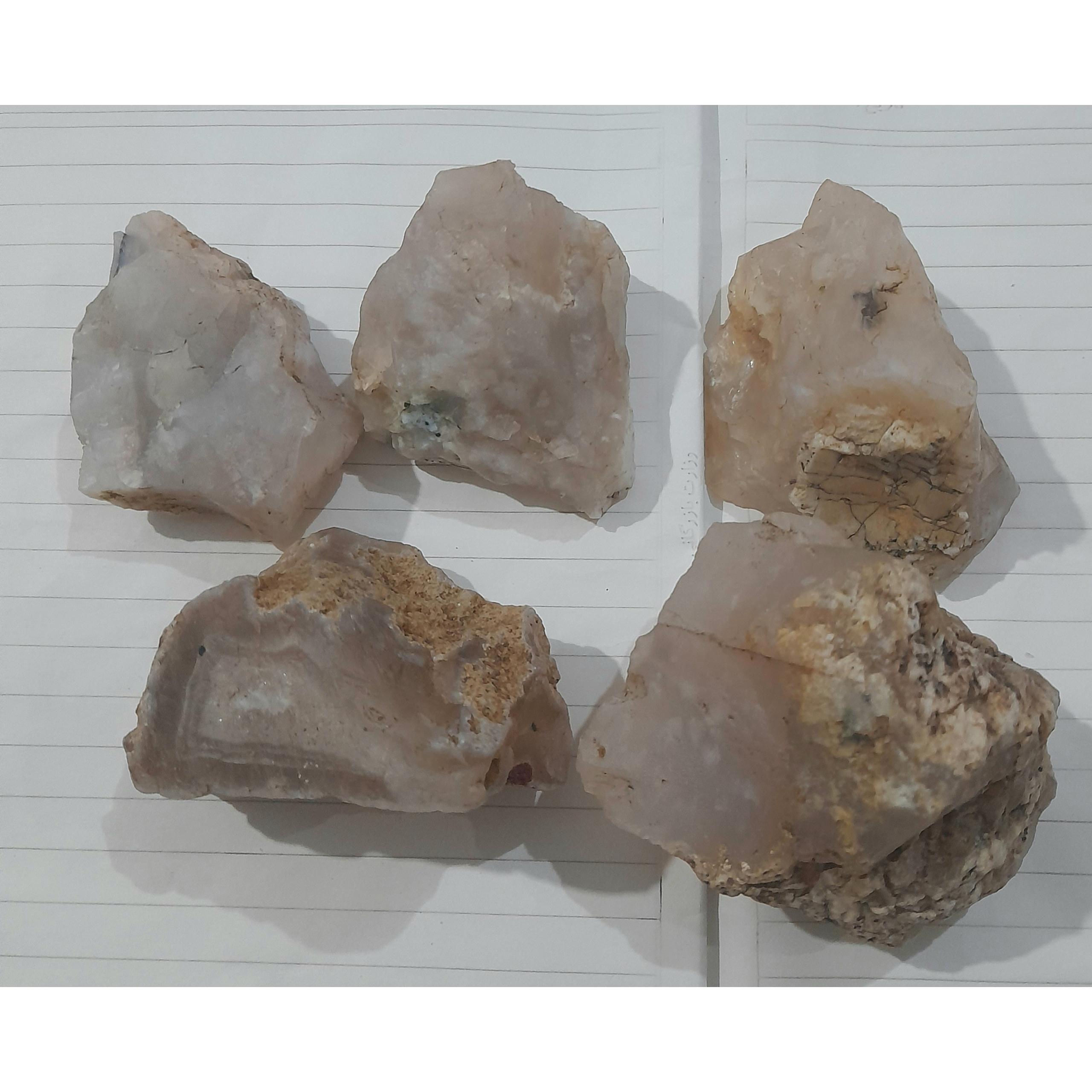 5 تیکه سنگ راف عقیق سفید وزن 450 گرم