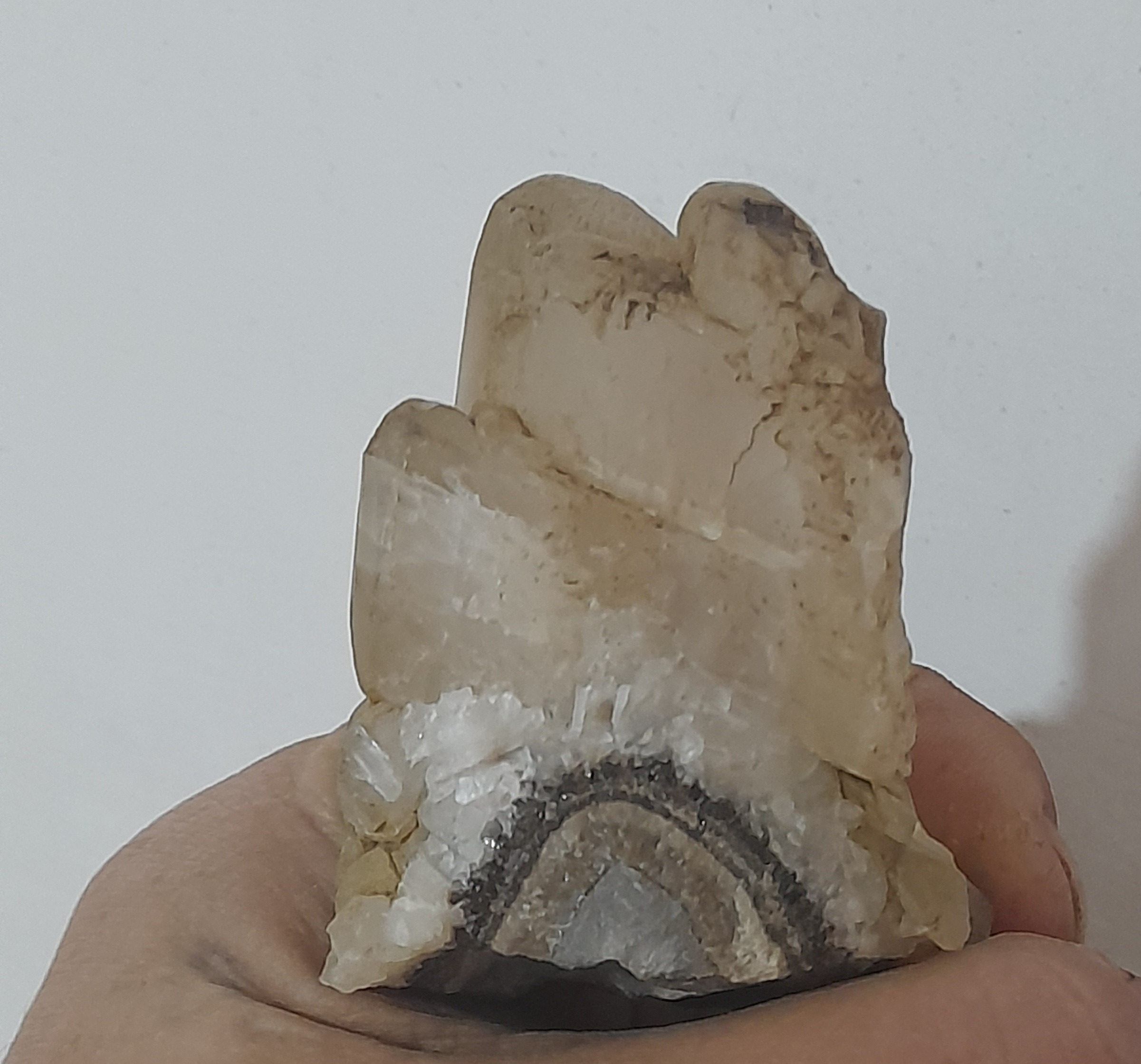 سنگ راف طبیعی کوارتز