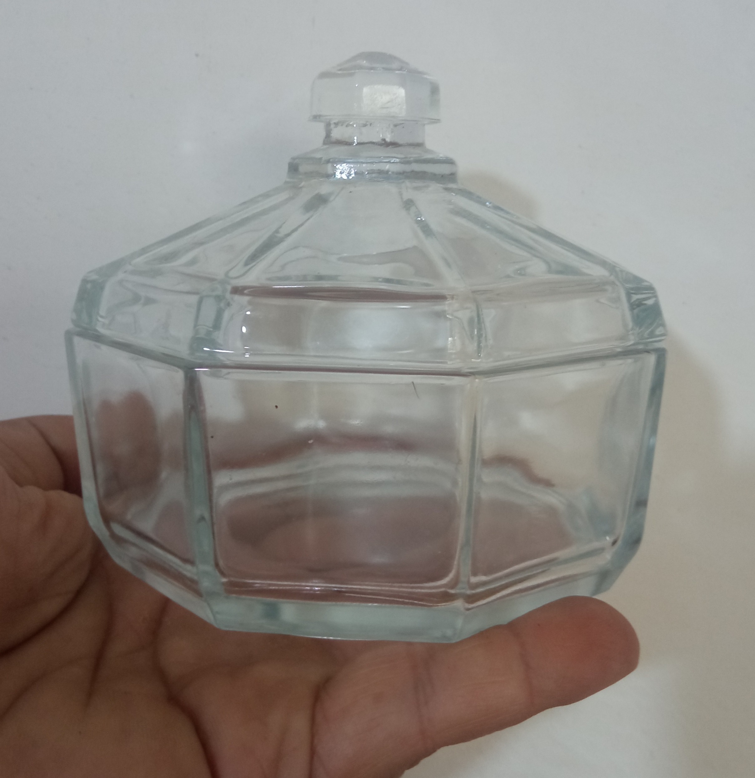 یک عدد قندان کریستالی مطابق تصویر