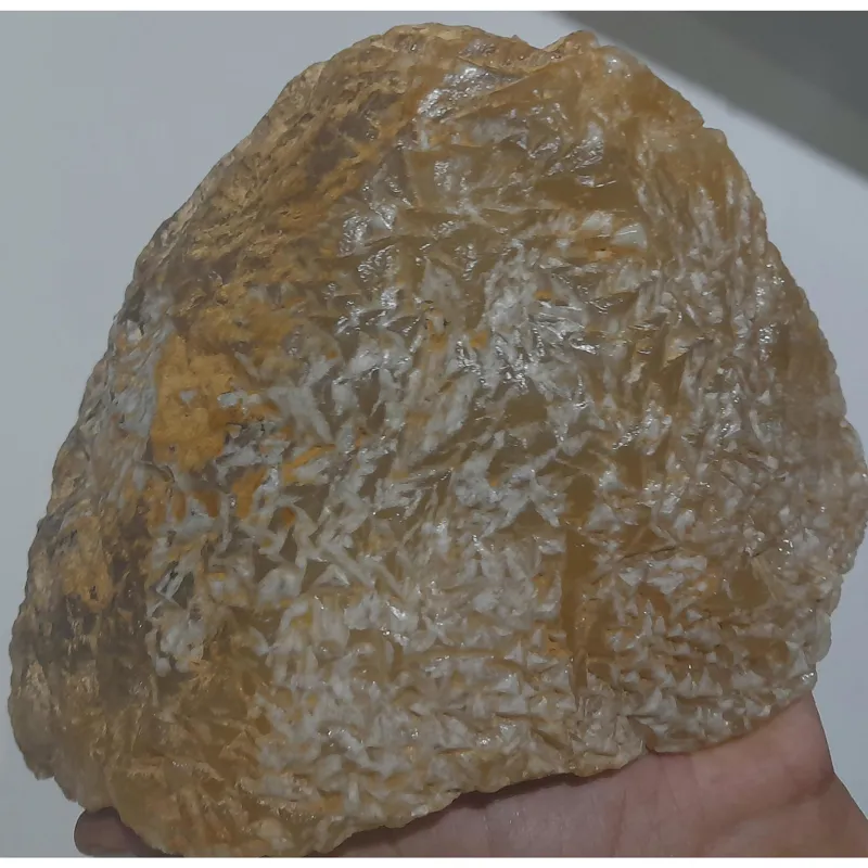 سنگ دو کیلوی نیم تخمرغی کلسیت