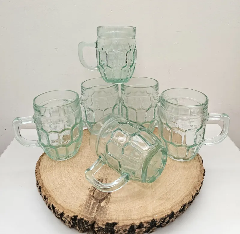 لیوان لانه زنبوری دسته دار