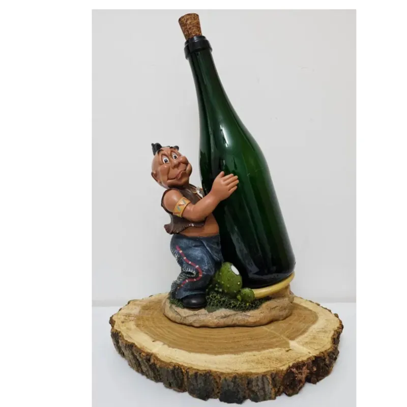 مجسمه پلی استر هلدر بطری