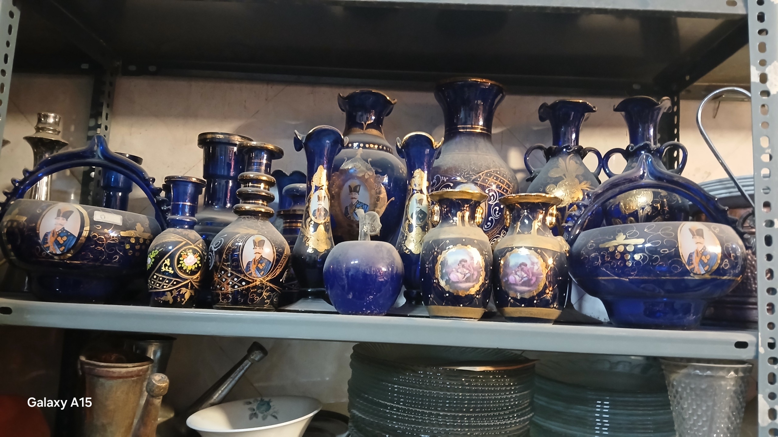 تنگ و گلدان و میوه خوری
