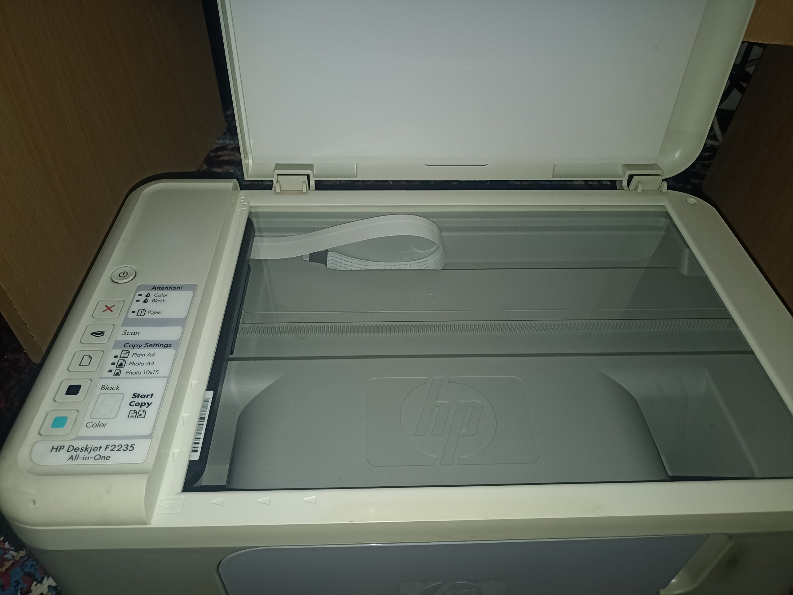 HP Deskjet f2235