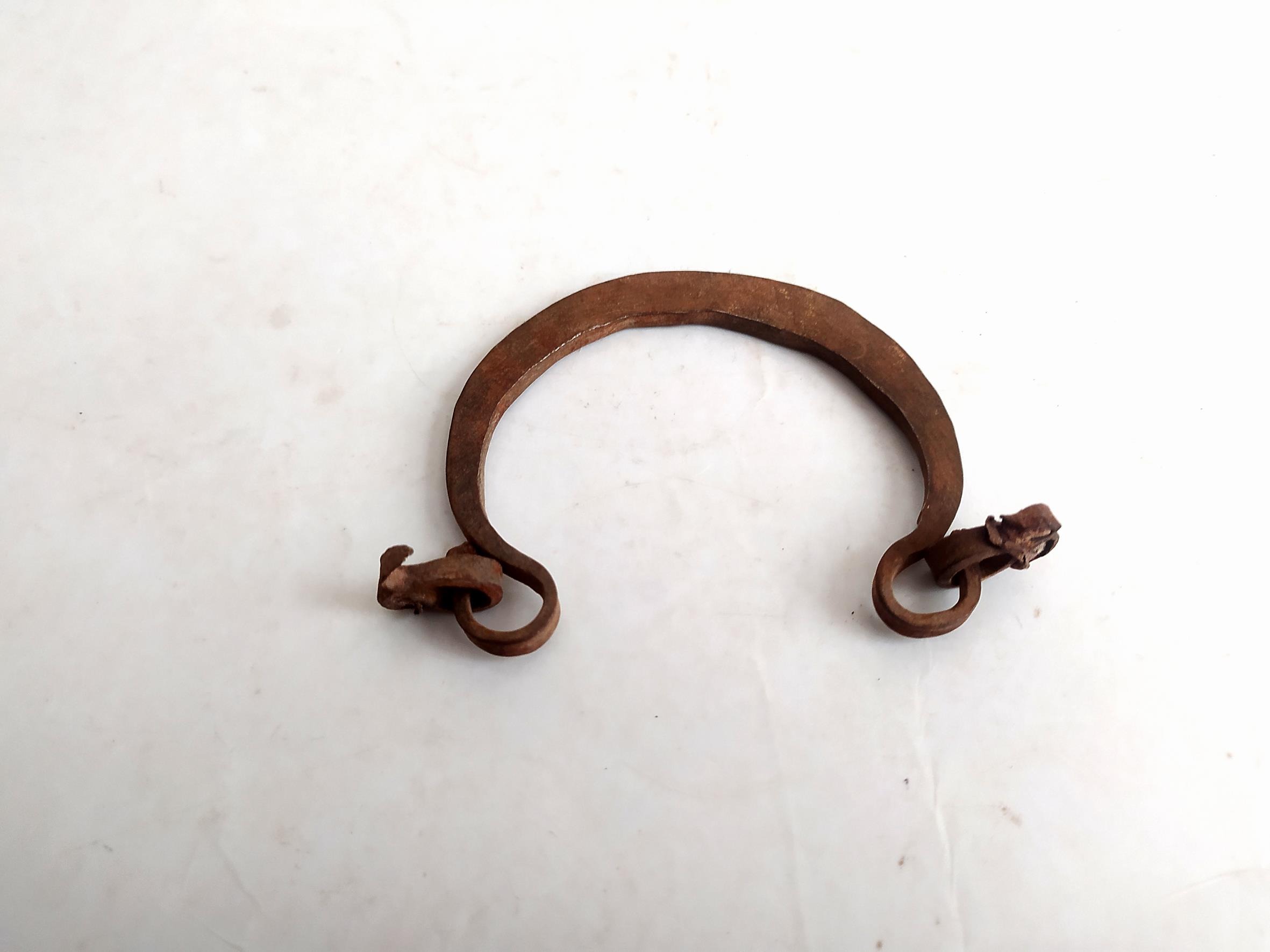 دستگیره فولادی دست ساز مخصوص صندوق (کد48023)