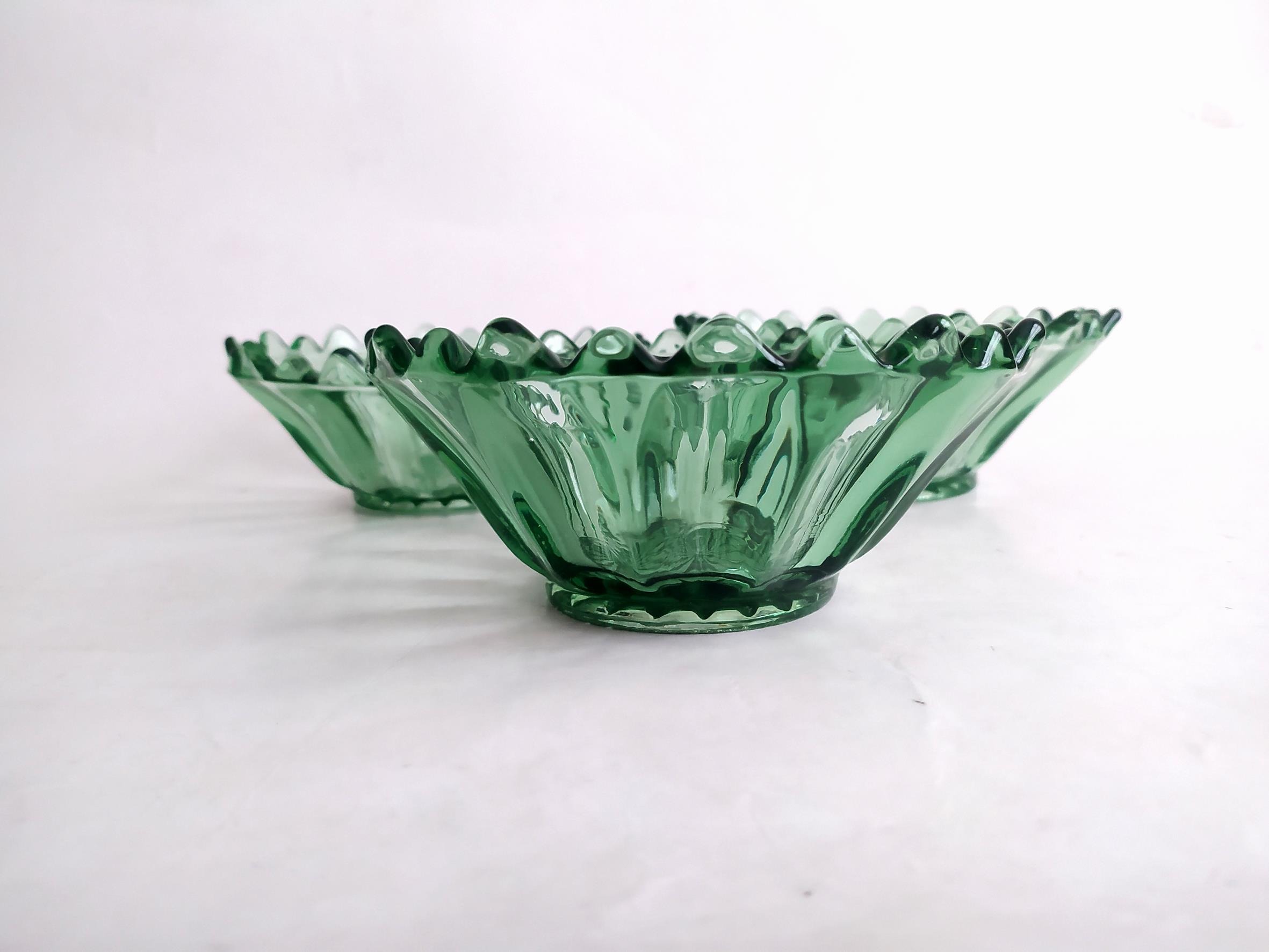 3عدد کاسه آجیل خوری سبز قدیمی زیبا (کد70-69-46368)