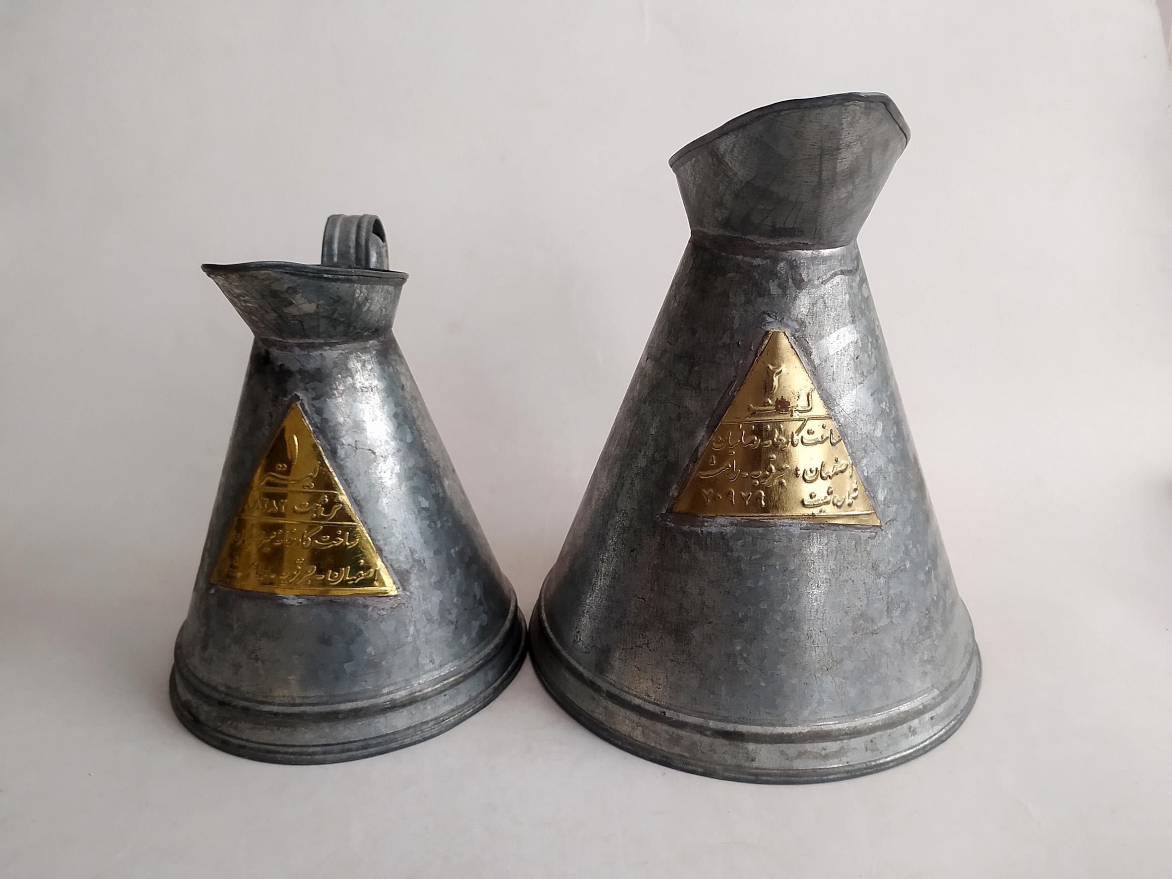 یک جفت روغن دان قدیمی 1 و 2 لیتری (کد46799-46798)