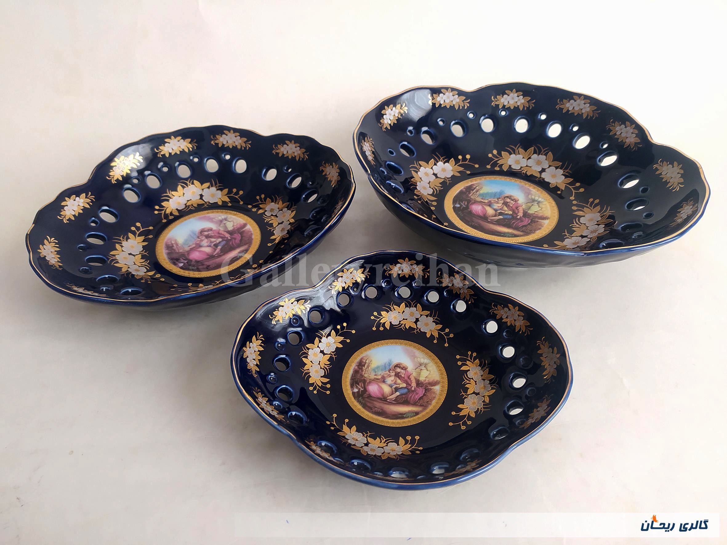 ظرف پذیرایی سه تیکه سورمه ای لیلی مجنون (کد47212)