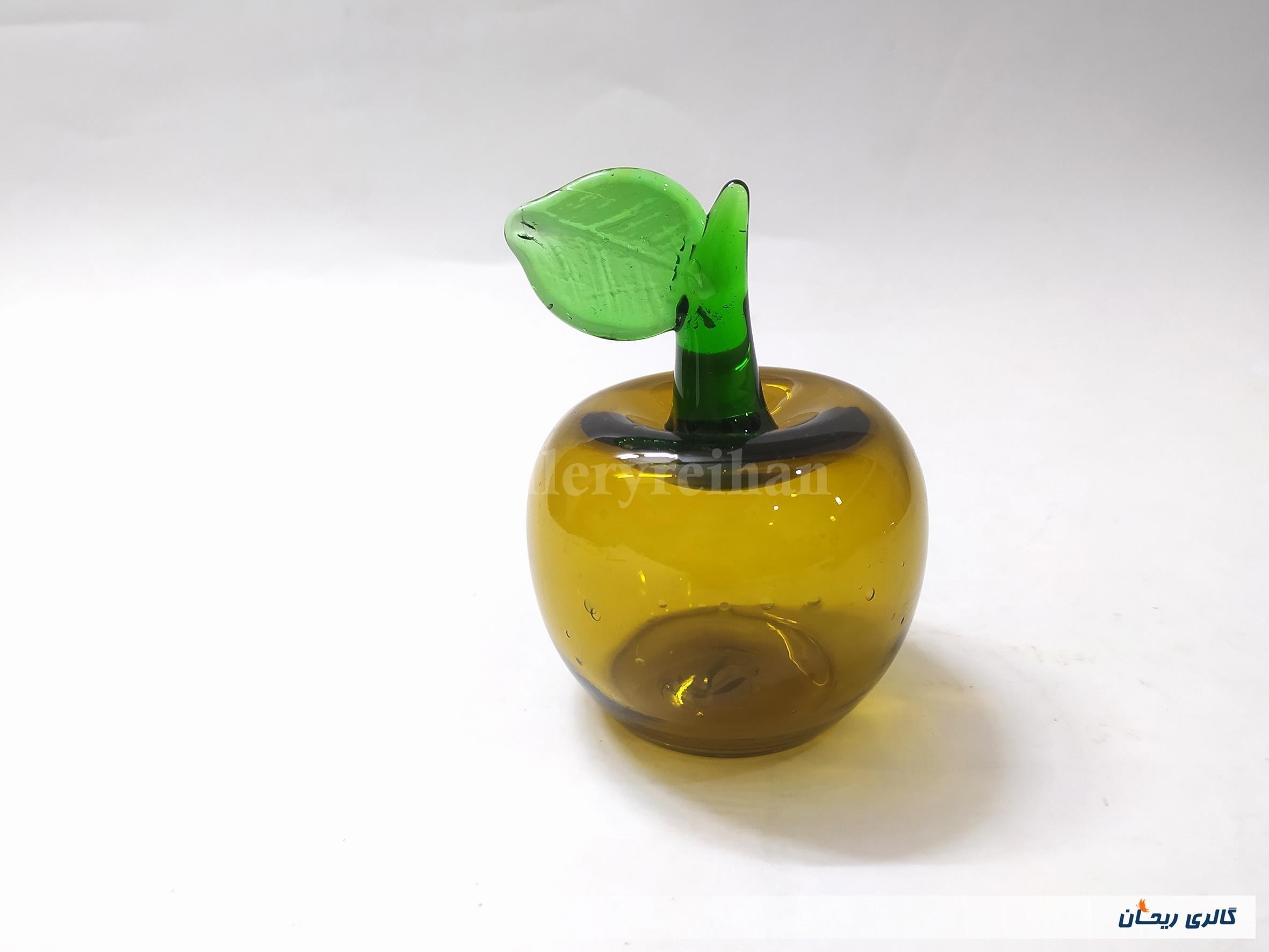 سیب زرد شیشه ای دستساز قدیمی مناسب دکور (کد44330)