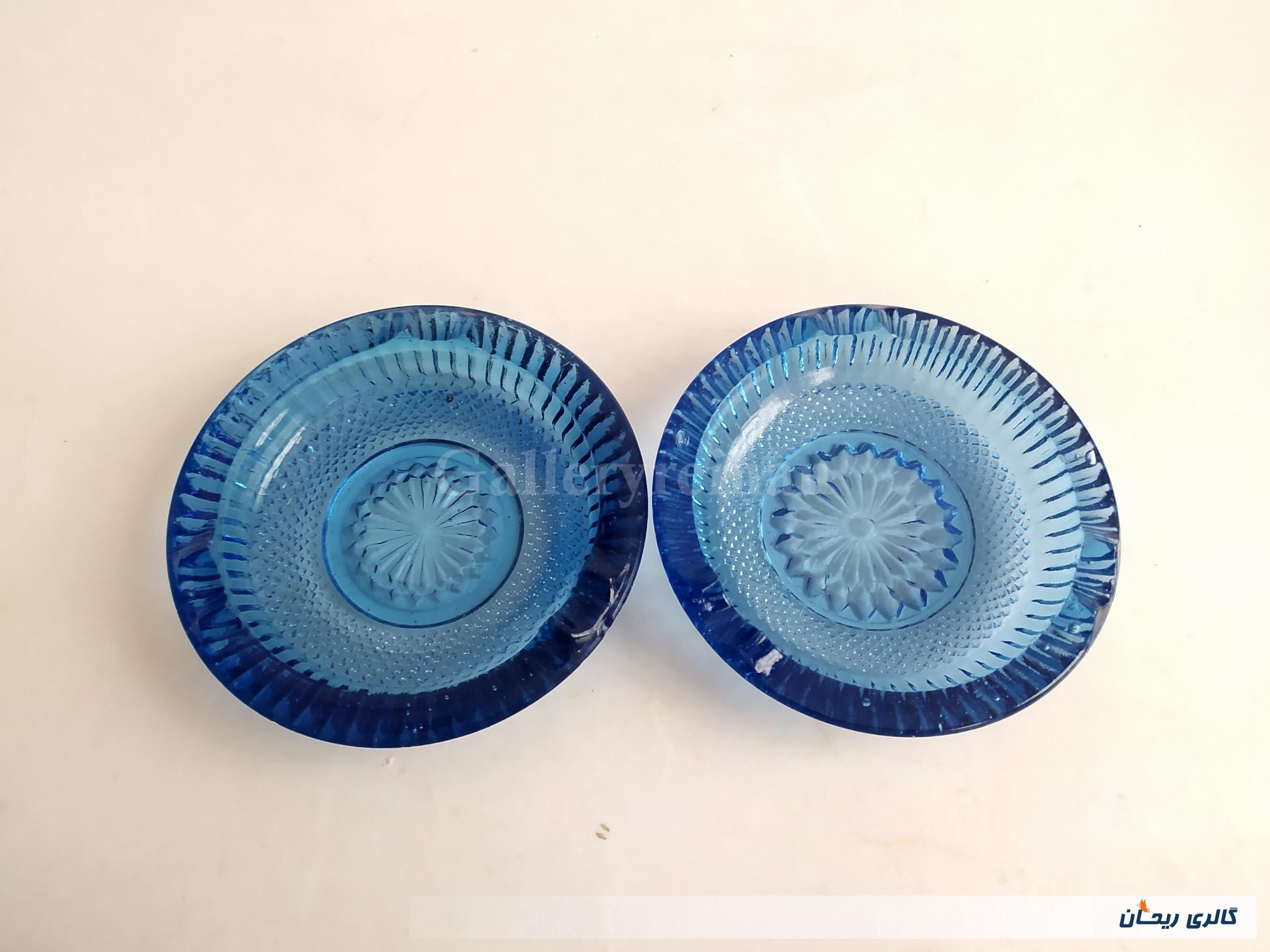 2عدد زیرسیگاری بلوری قدیمی خوشرنگ آبی (کد44162-63)