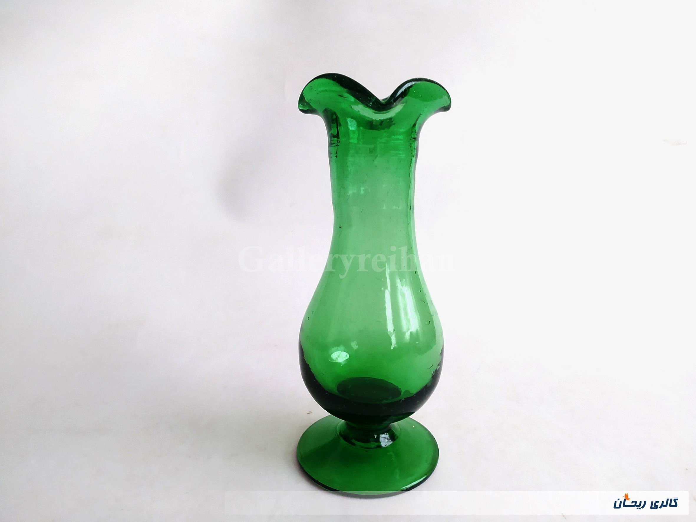 گلدان پایه داره لاله ای قدیمی دستساز سبز (کد44906)