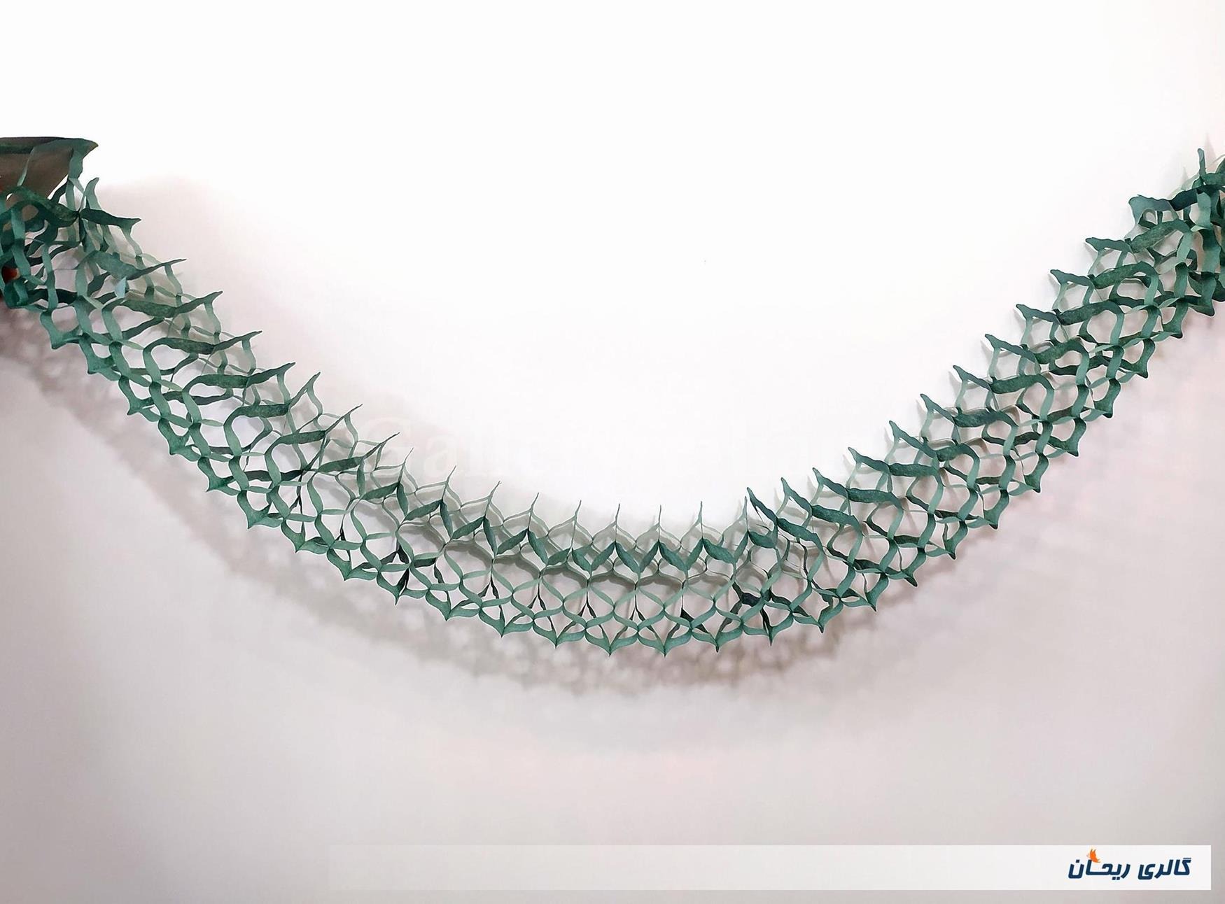 کاغذ کشی ریسه تزئین تولد نوستالژی دهه 60 (کد48148)