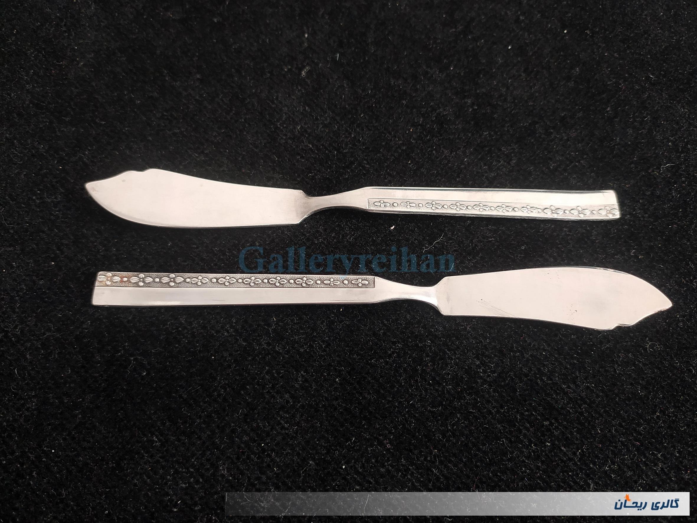 2چاقوی کره خوری قدیمی STAINLESS با طرح گل (47974)