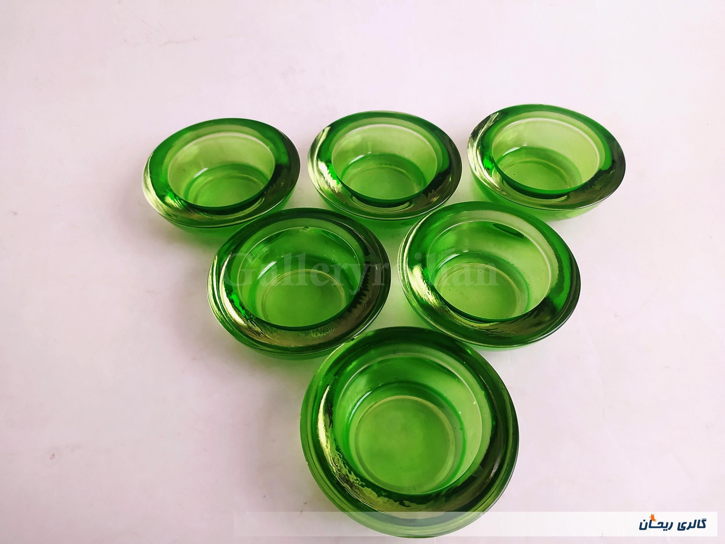 شمعدان شیشه ای ضخیم سبز بیدی زیبا (کد44844)