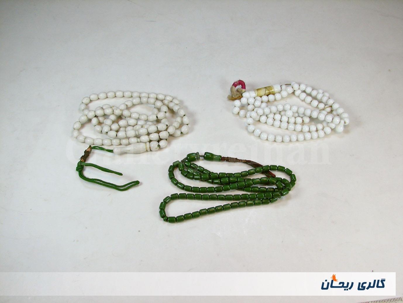 3 عدد تسبیح کلکسیونی قدیمی از جنس پلاستیک (کد8879)