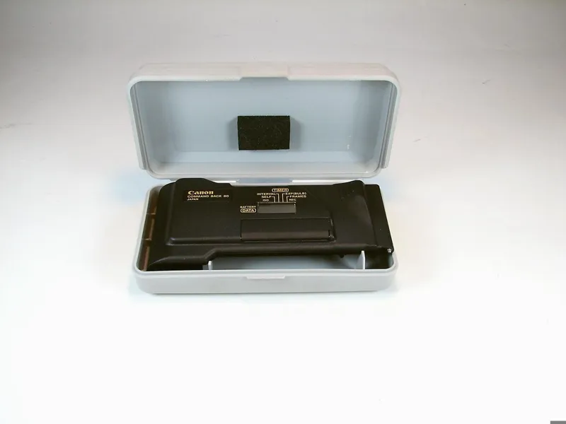 درب دوربین مدل canon command back 80 (کد11115)
