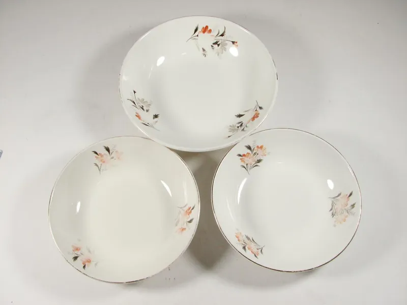 3عدد کاسه سرامیکی قدیمی زیبا (کد8240-8337-8345)