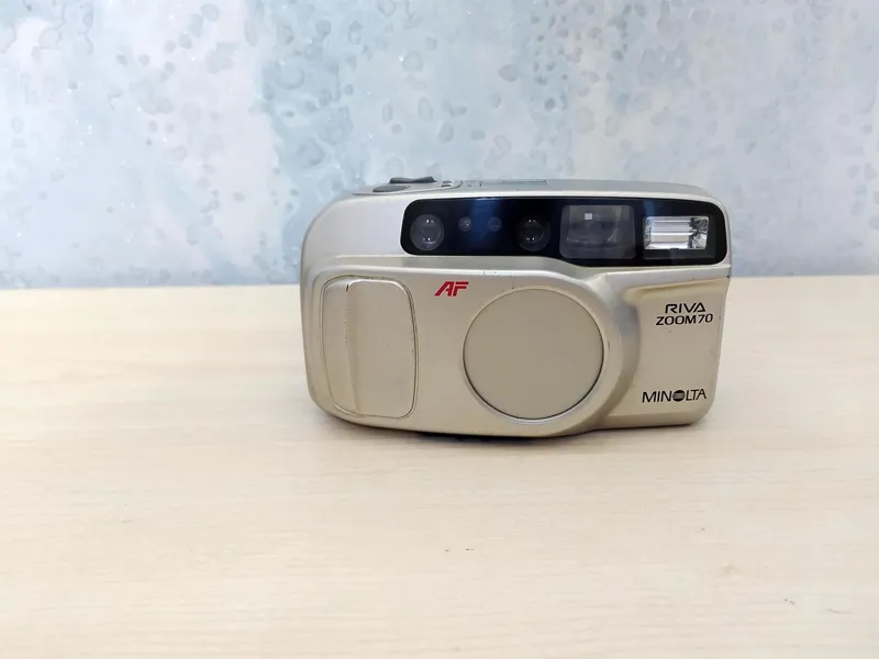 دوربین قدیمی Minolta Riva Zoom 70 (کد 10816)