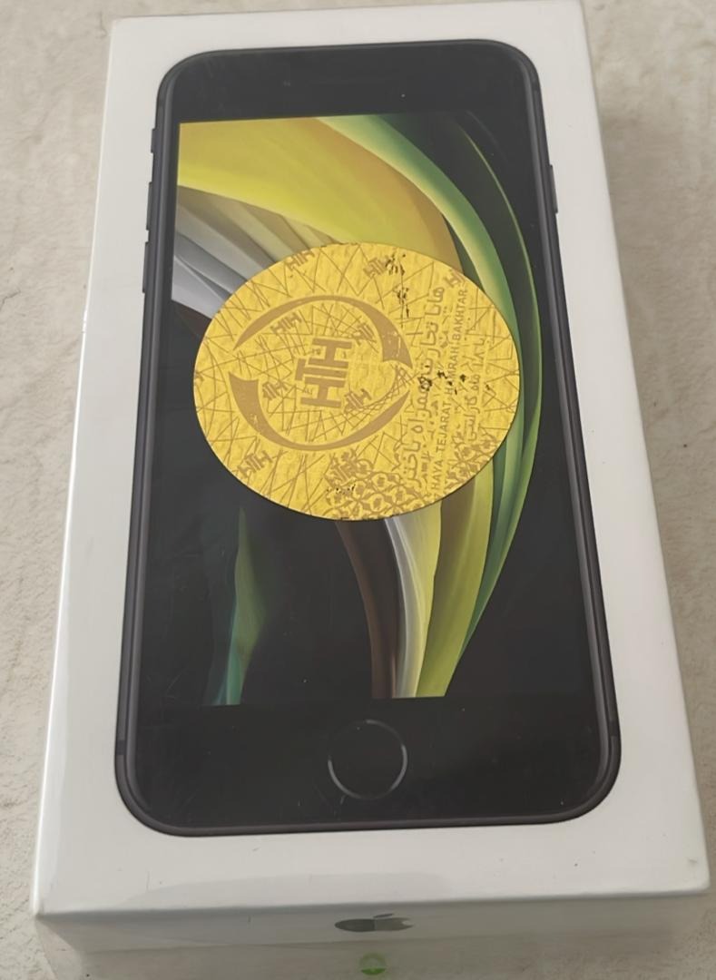 iphone se 2020 آکبند زیرخاکی