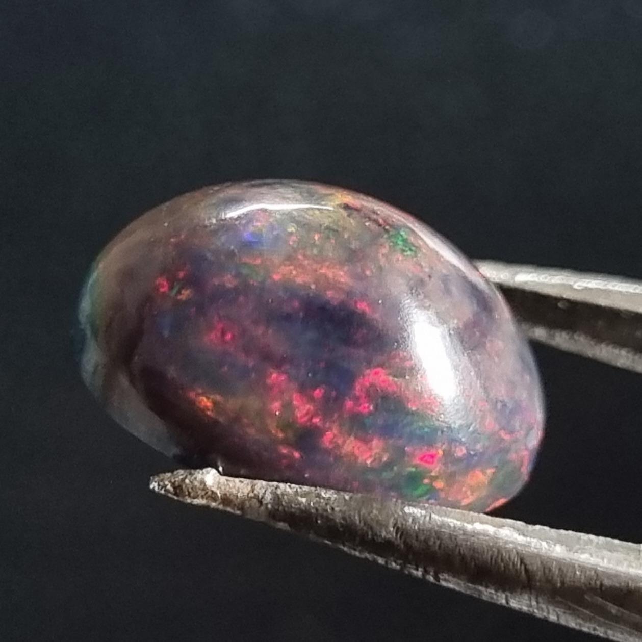 اوپال بلک اتیوپی طبیعی بیضی 1.2 × 0.8 cm