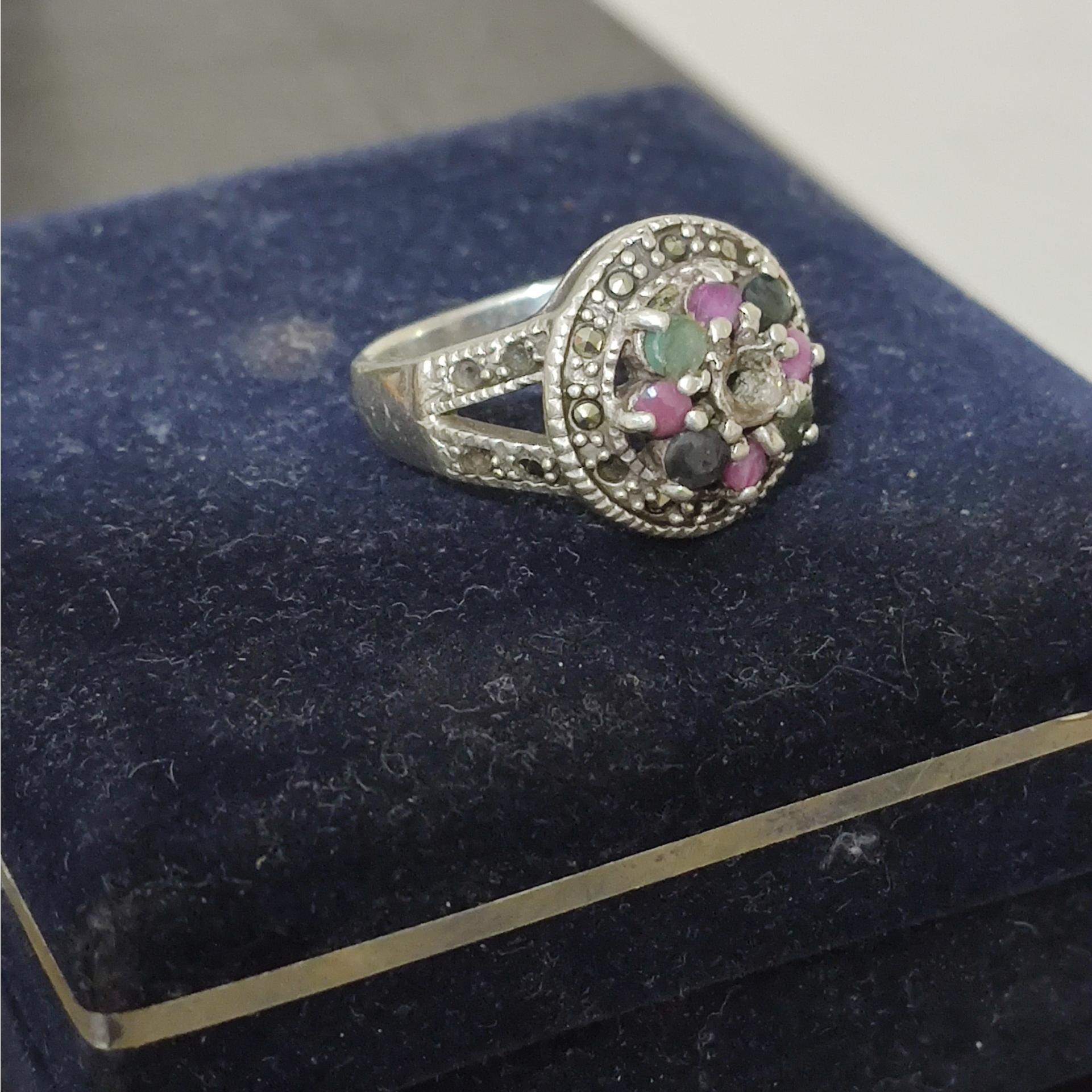 انگشتر نقره نگین یاقوت