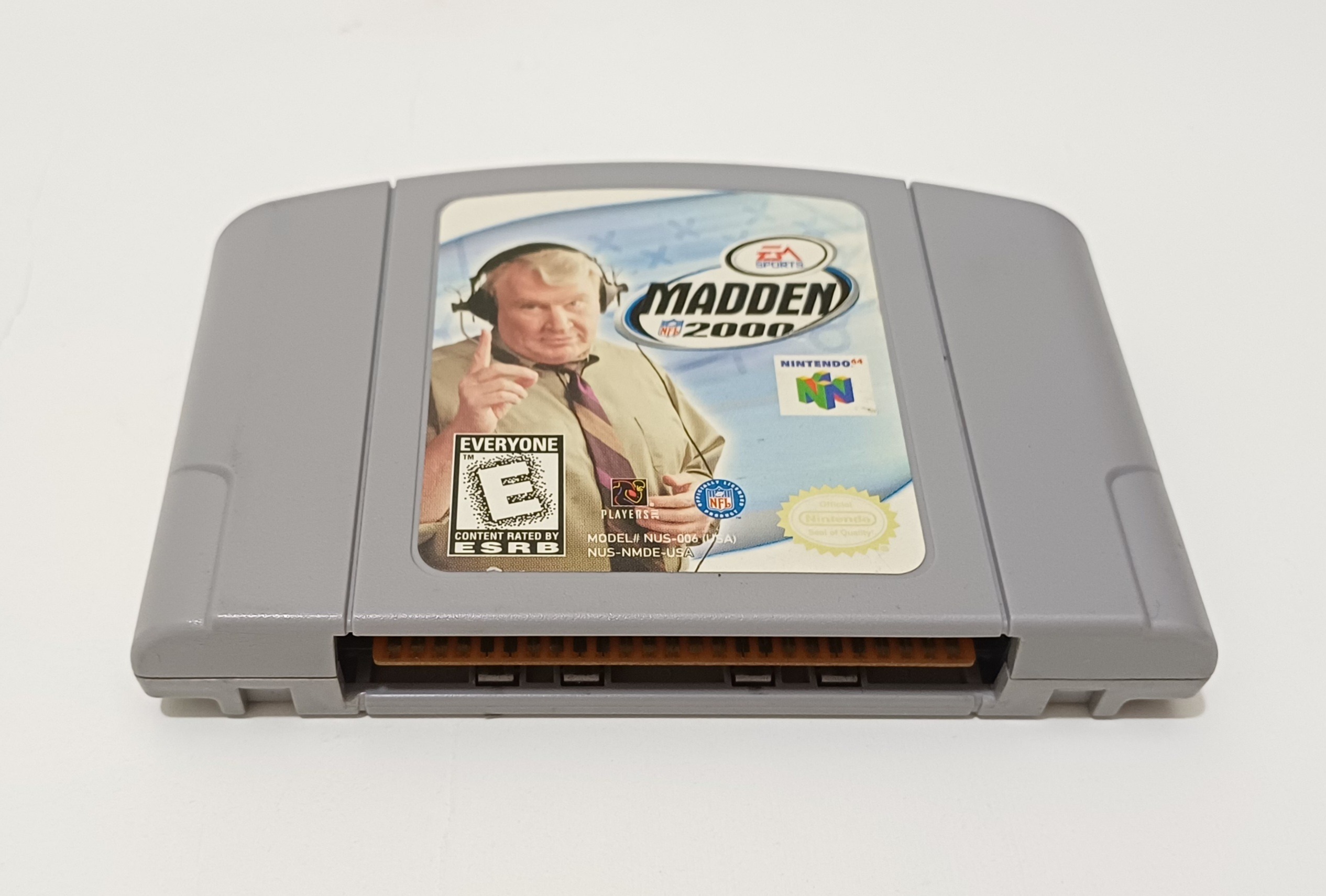 بازی MADDEN NFL 2000