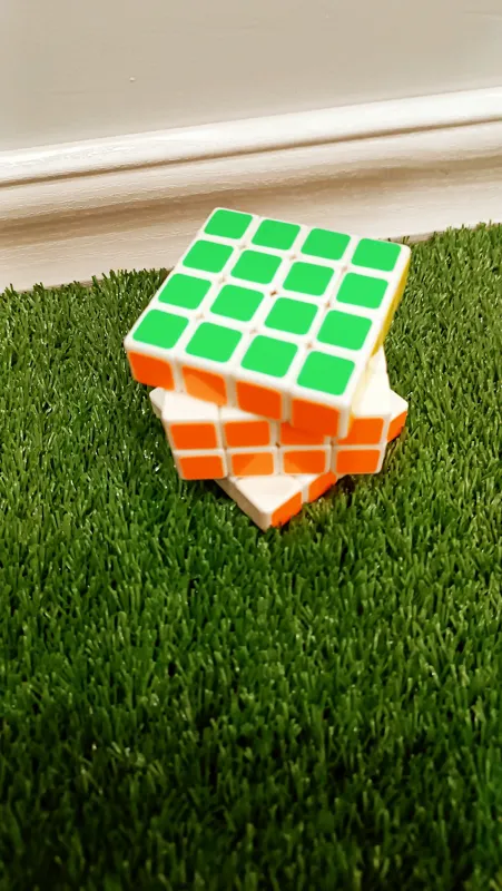 مکعب روبیک 44